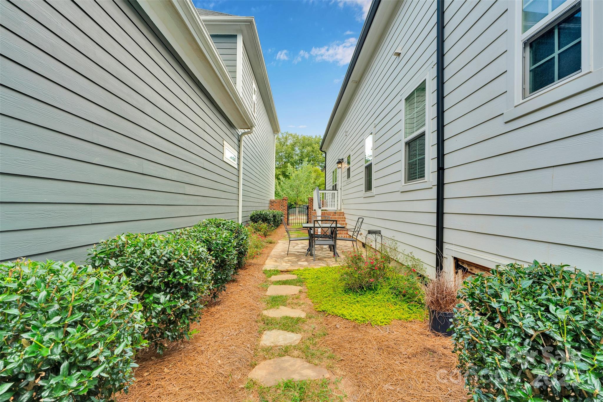 2363 Shanklin Lane