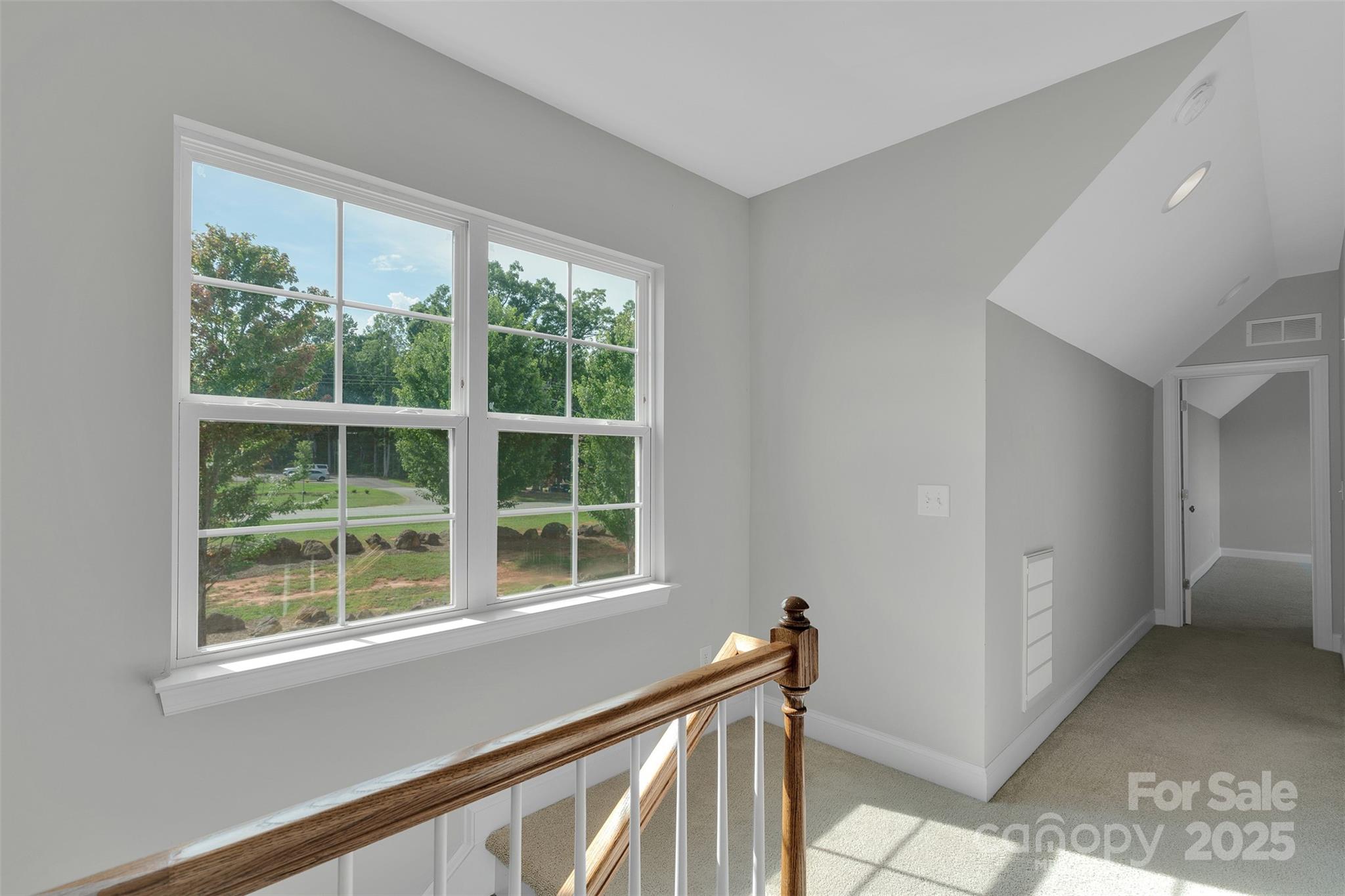 2363 Shanklin Lane