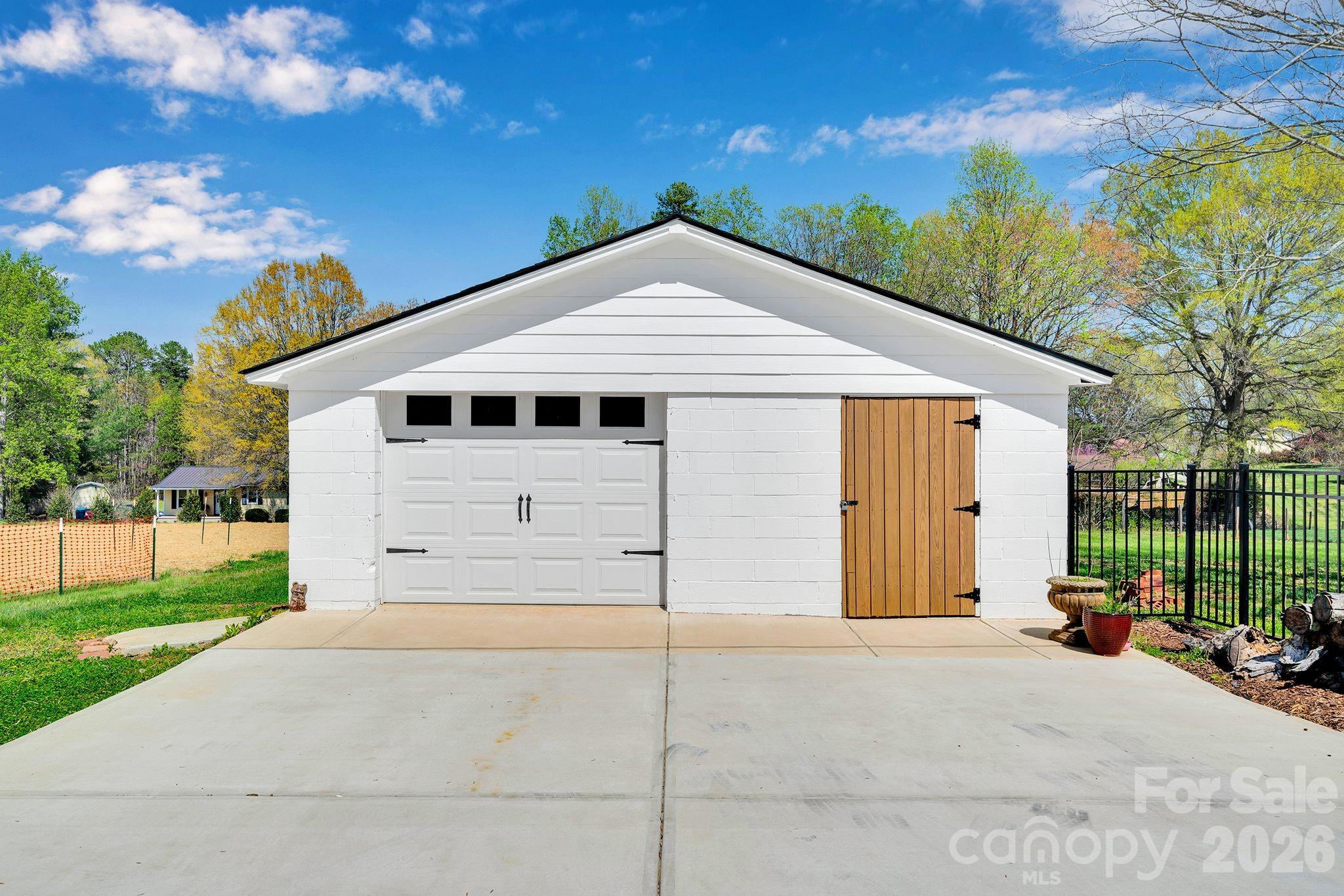 1252 Houston Mill Road