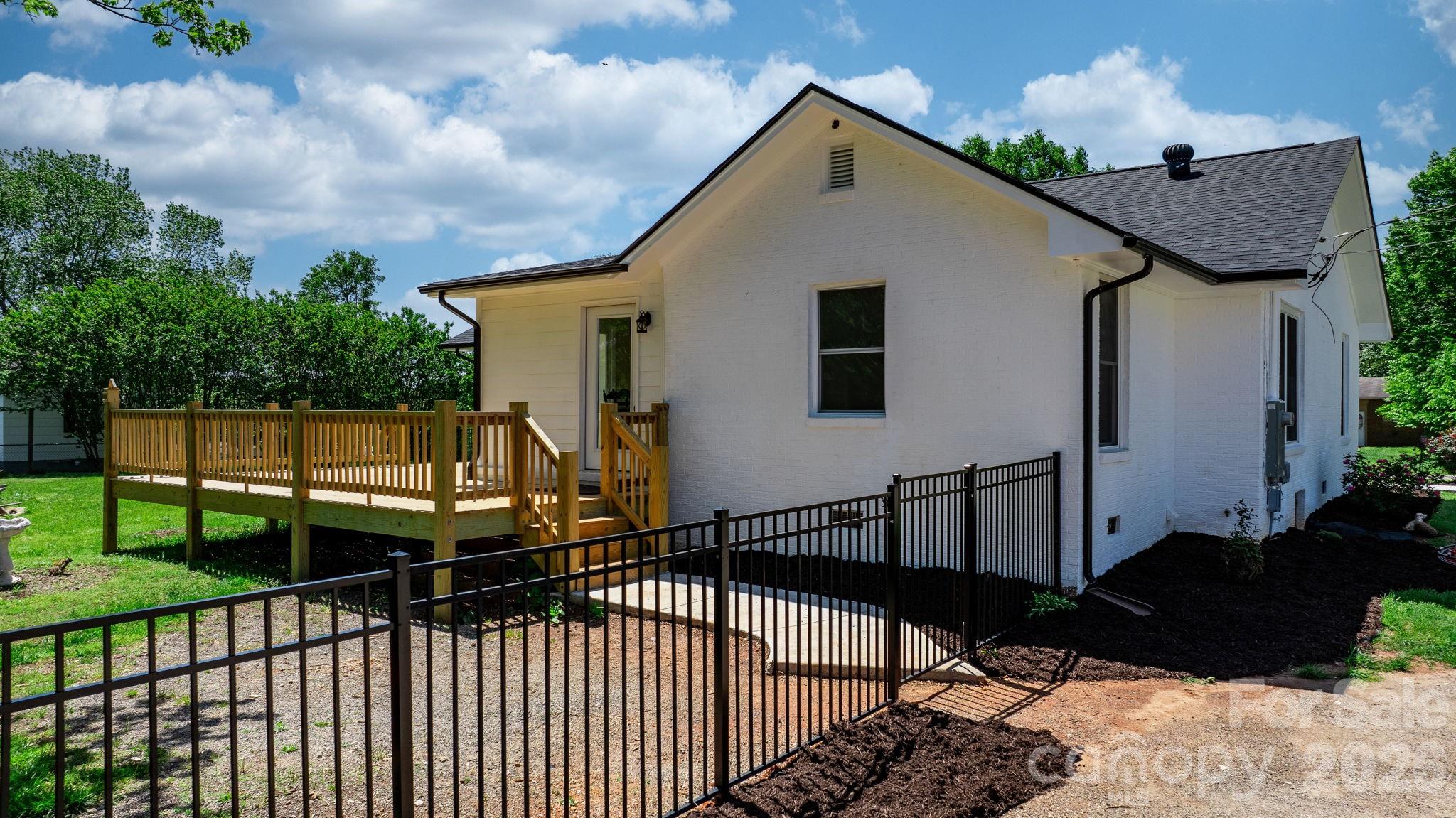 1252 Houston Mill Road