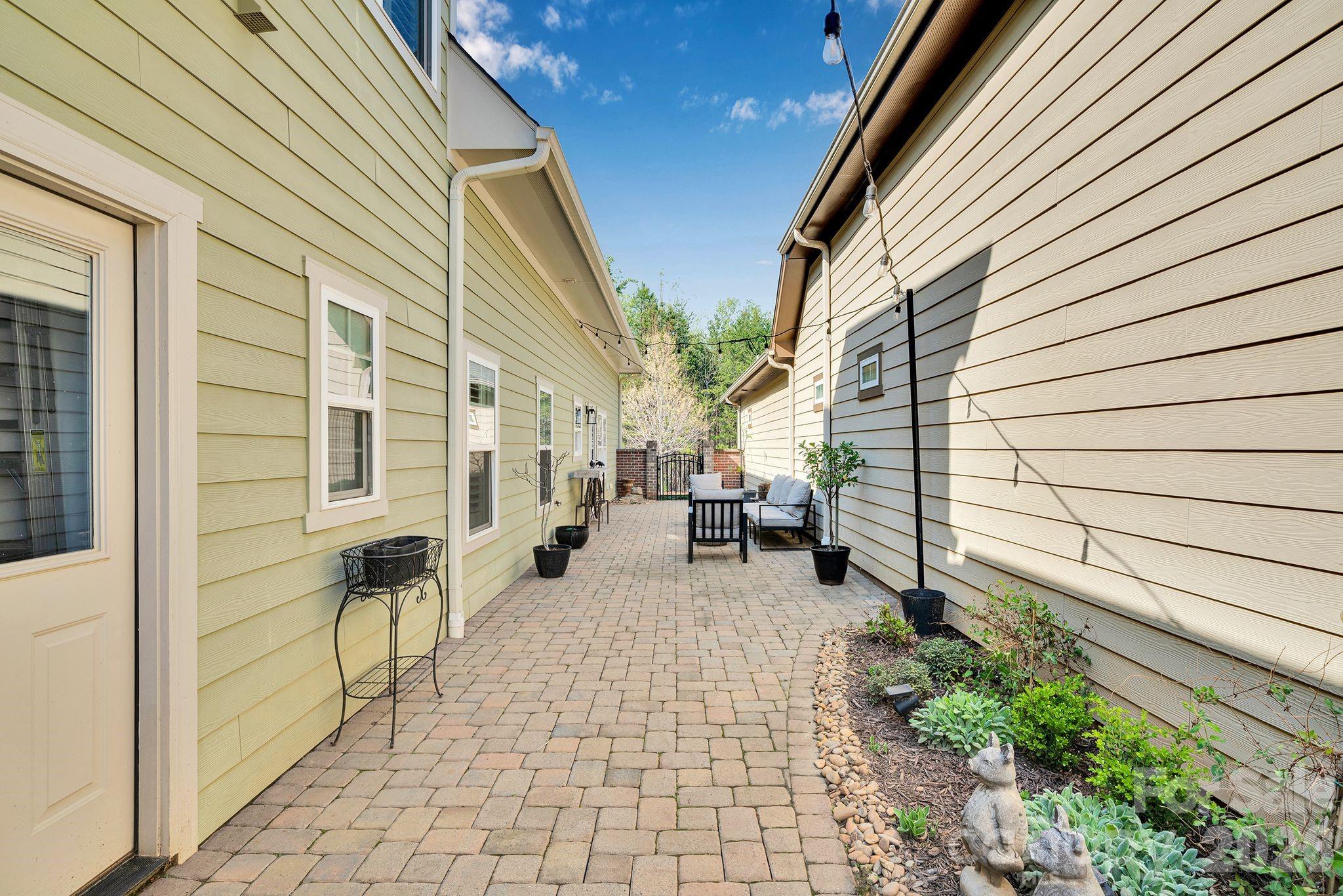 7526 Fairway Villa Circle