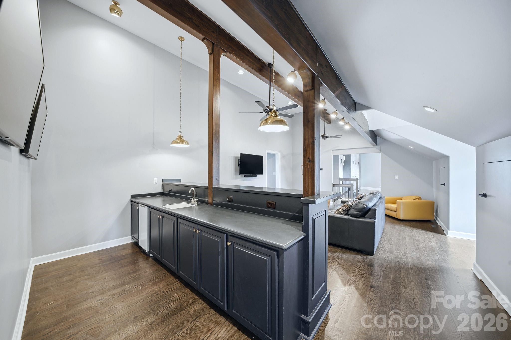 3386 Governors Island Drive