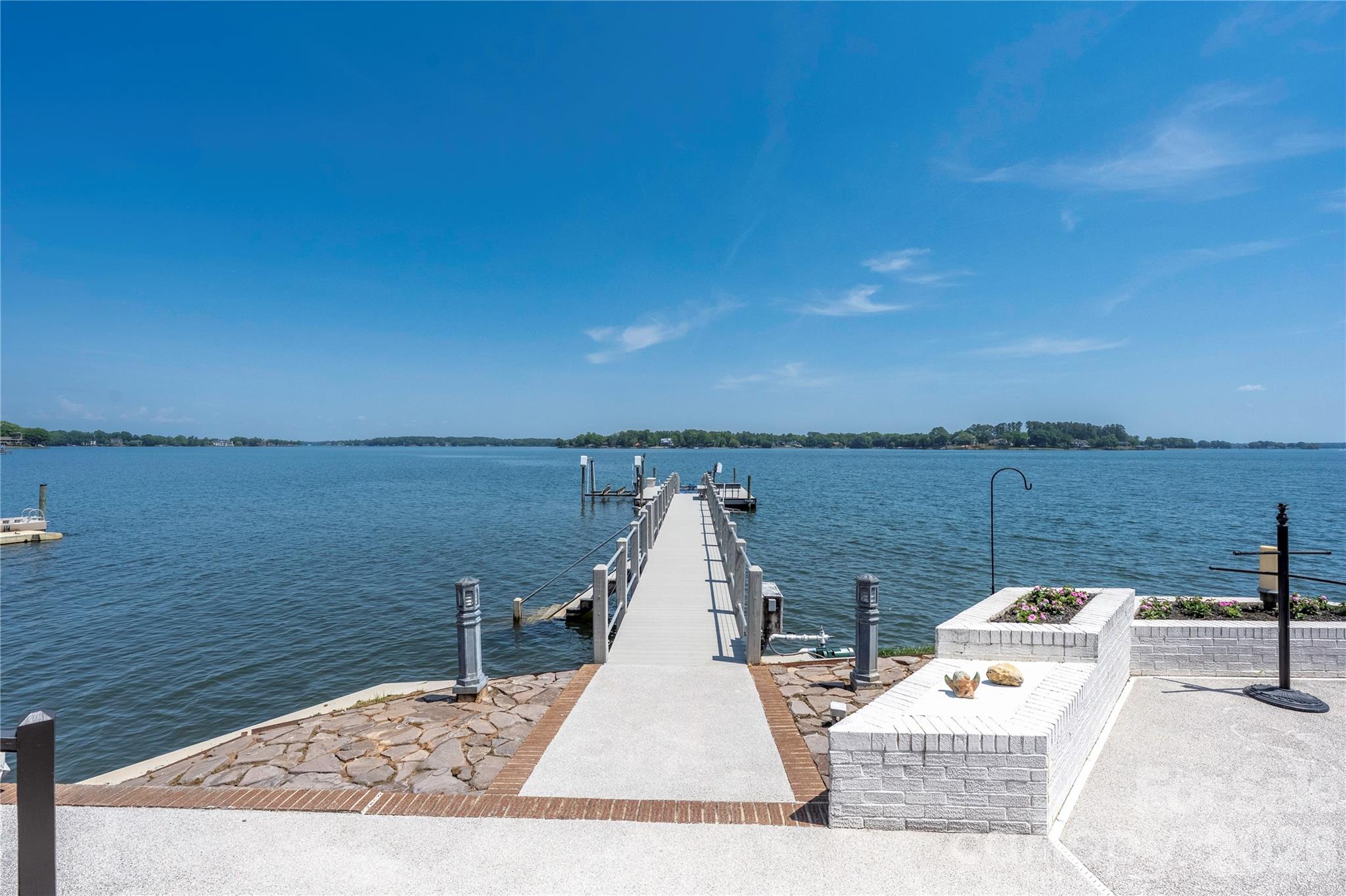 3386 Governors Island Drive