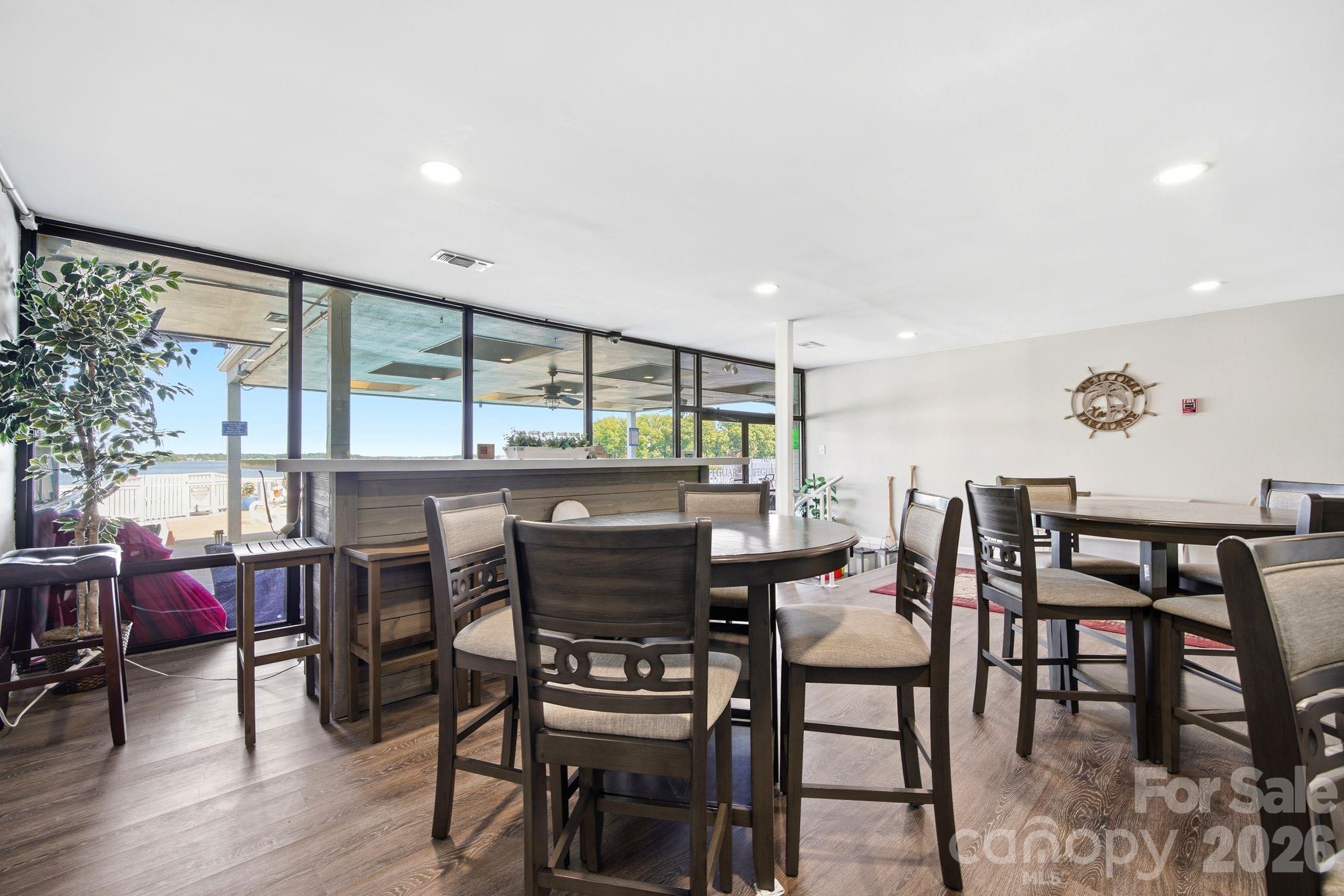 7831 Spinnaker Bay Drive Unit: 301