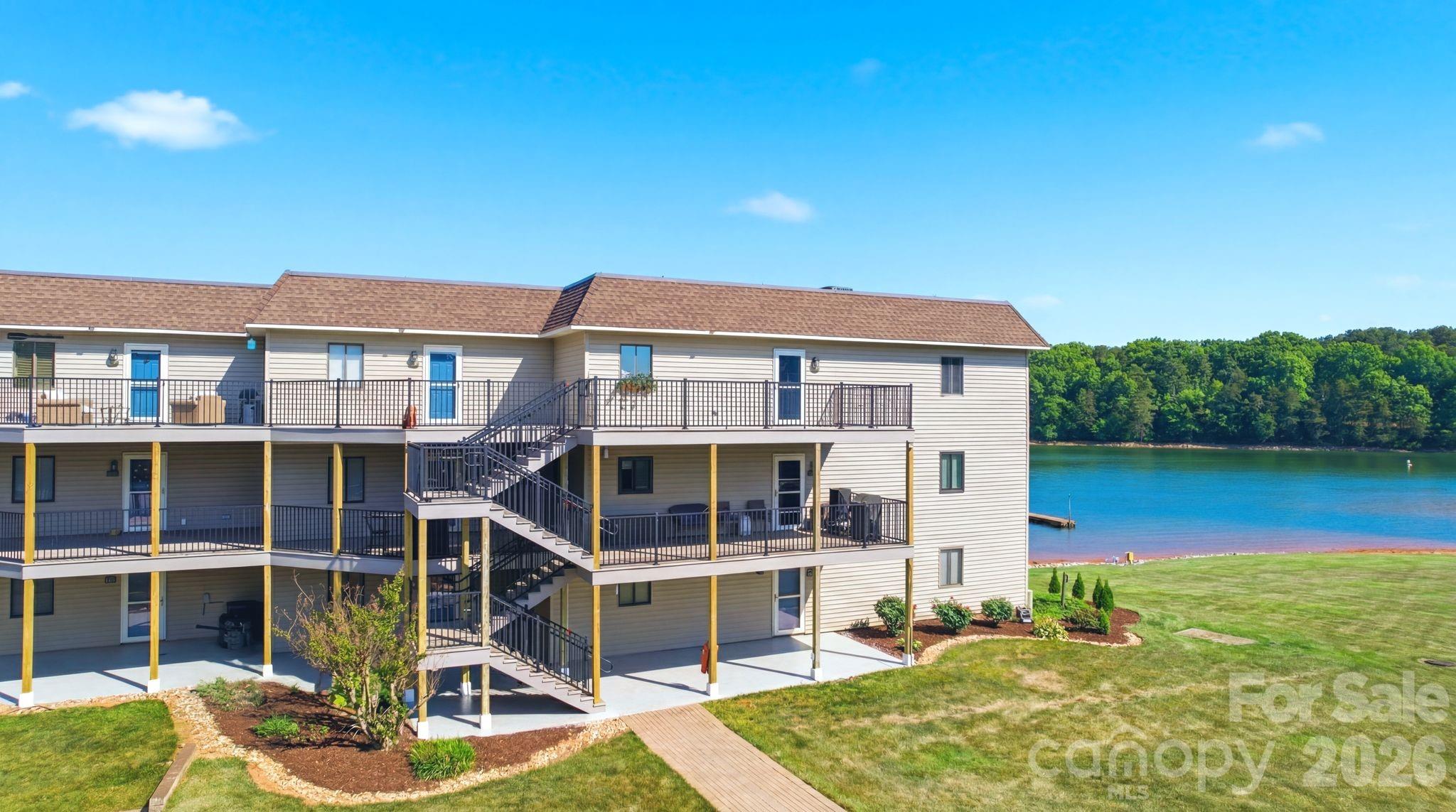 7831 Spinnaker Bay Drive Unit: 301