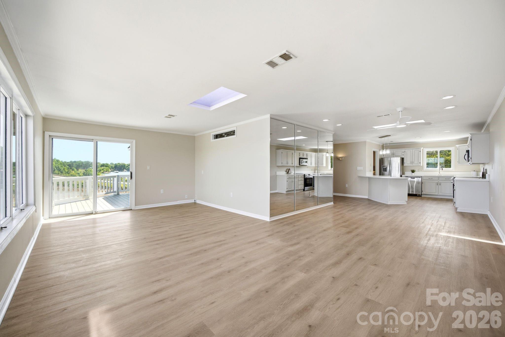 7831 Spinnaker Bay Drive Unit: 301