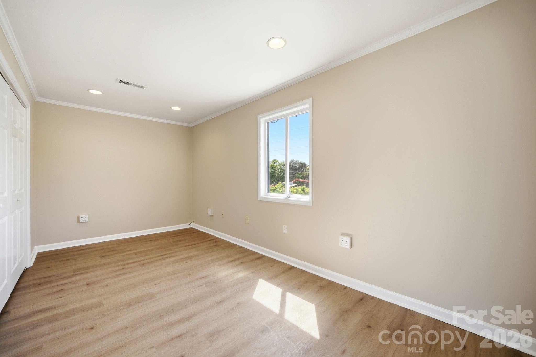 7831 Spinnaker Bay Drive Unit: 301