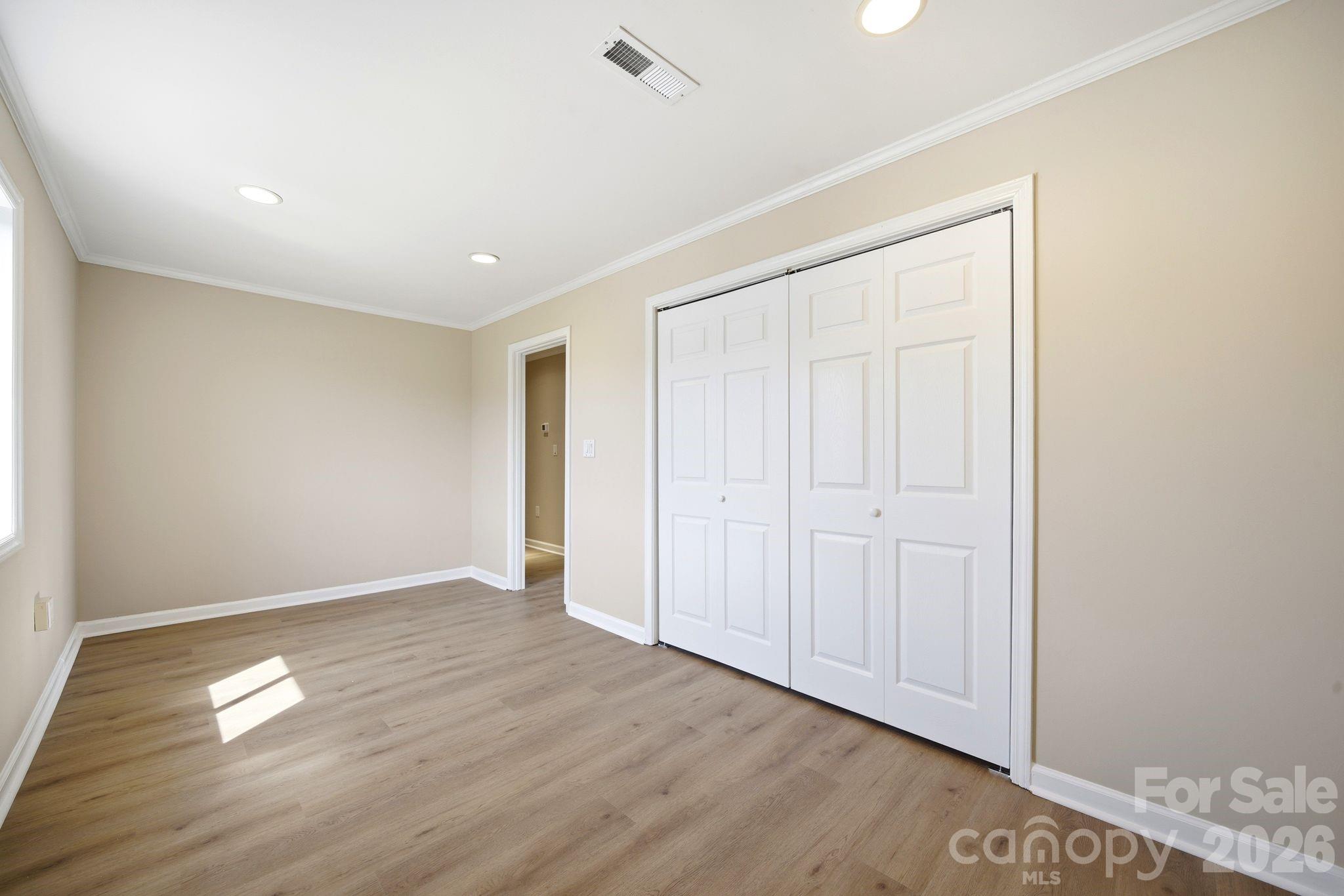 7831 Spinnaker Bay Drive Unit: 301
