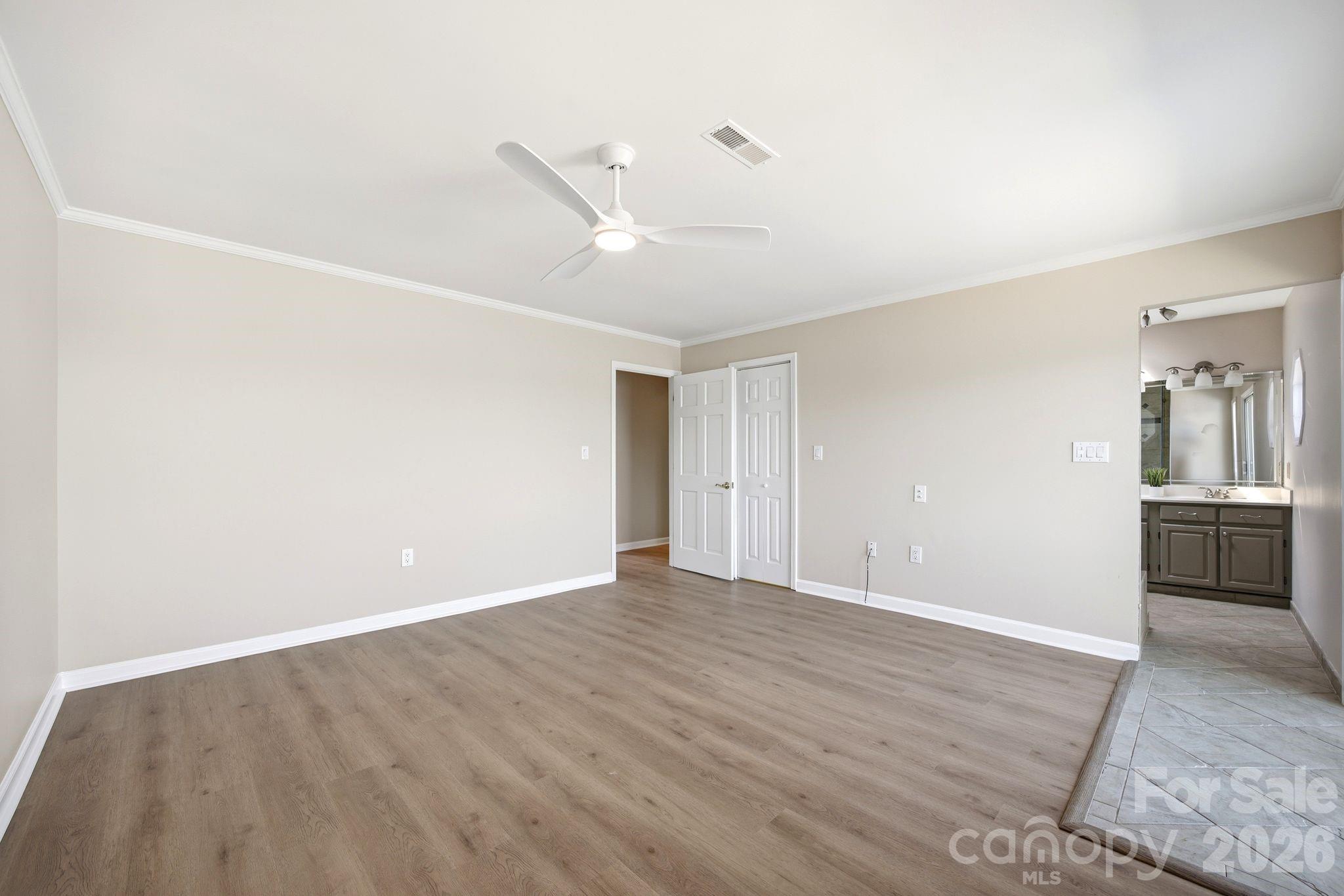 7831 Spinnaker Bay Drive Unit: 301