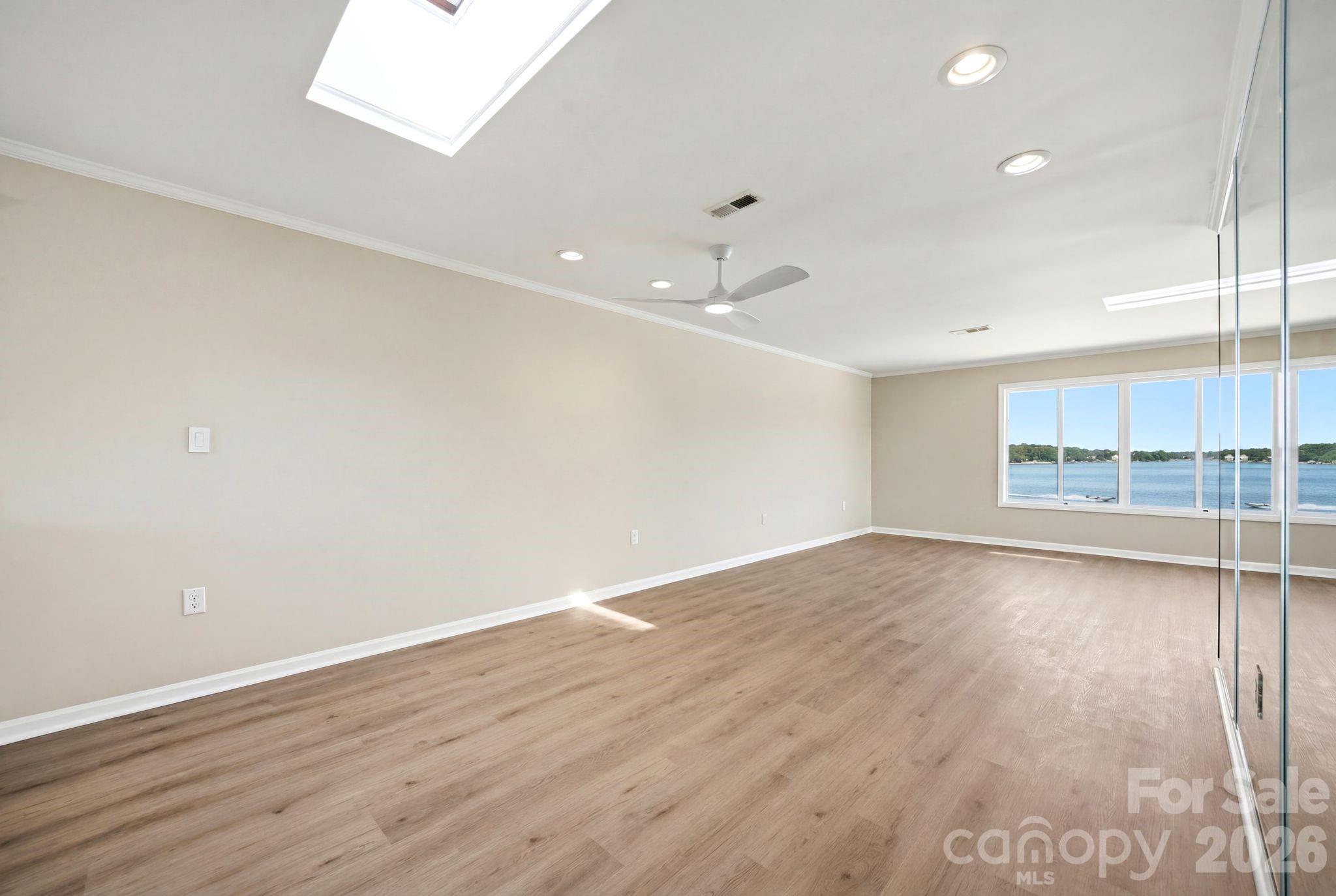 7831 Spinnaker Bay Drive Unit: 301