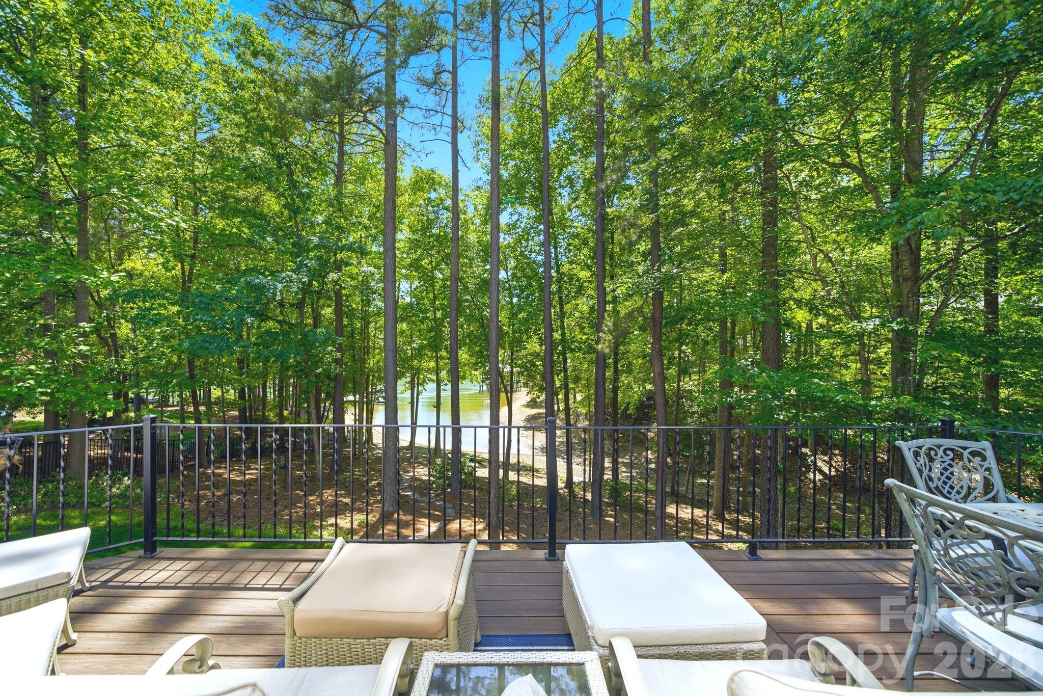 7592 Cottonwood Drive
