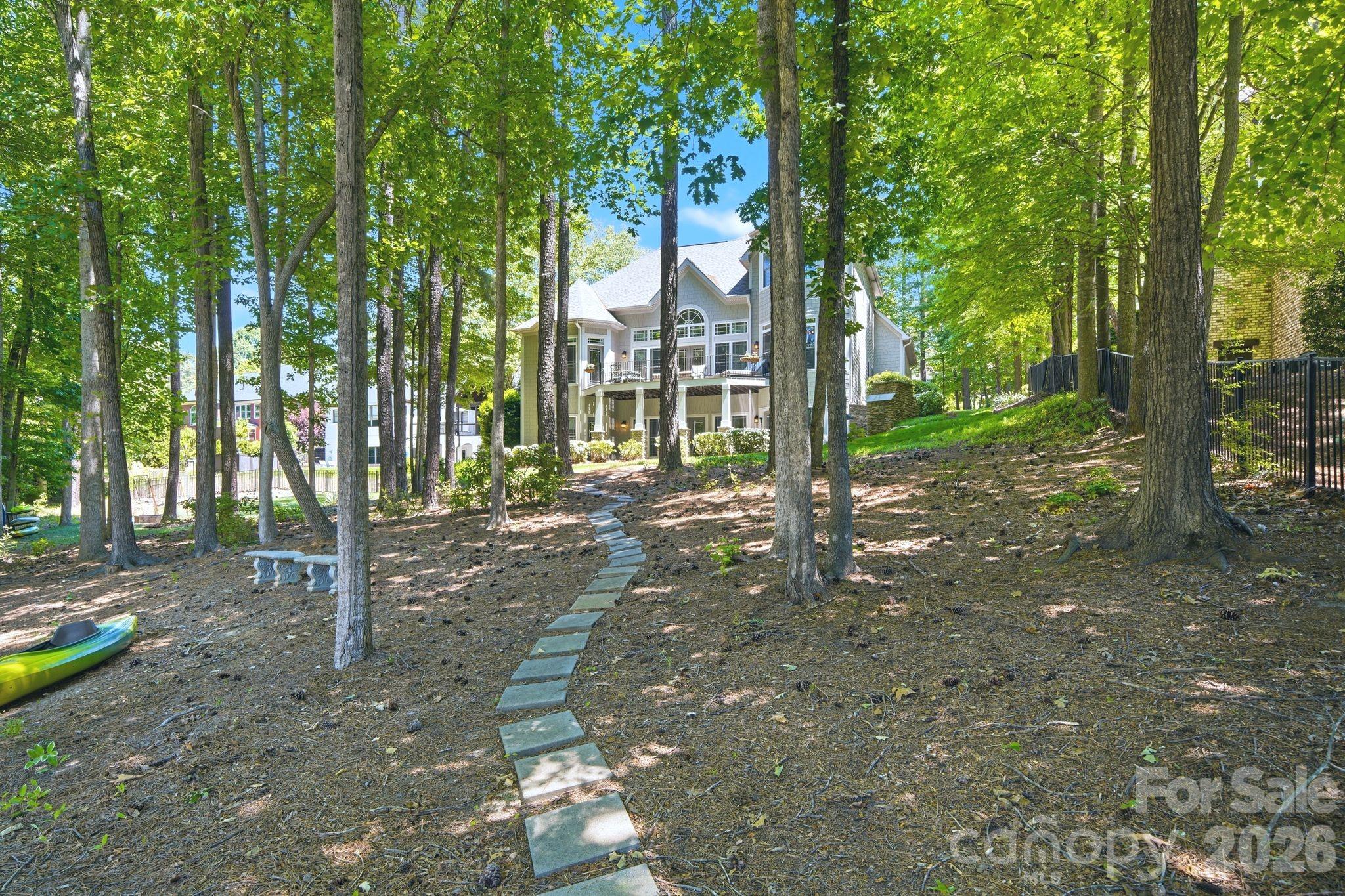 7592 Cottonwood Drive