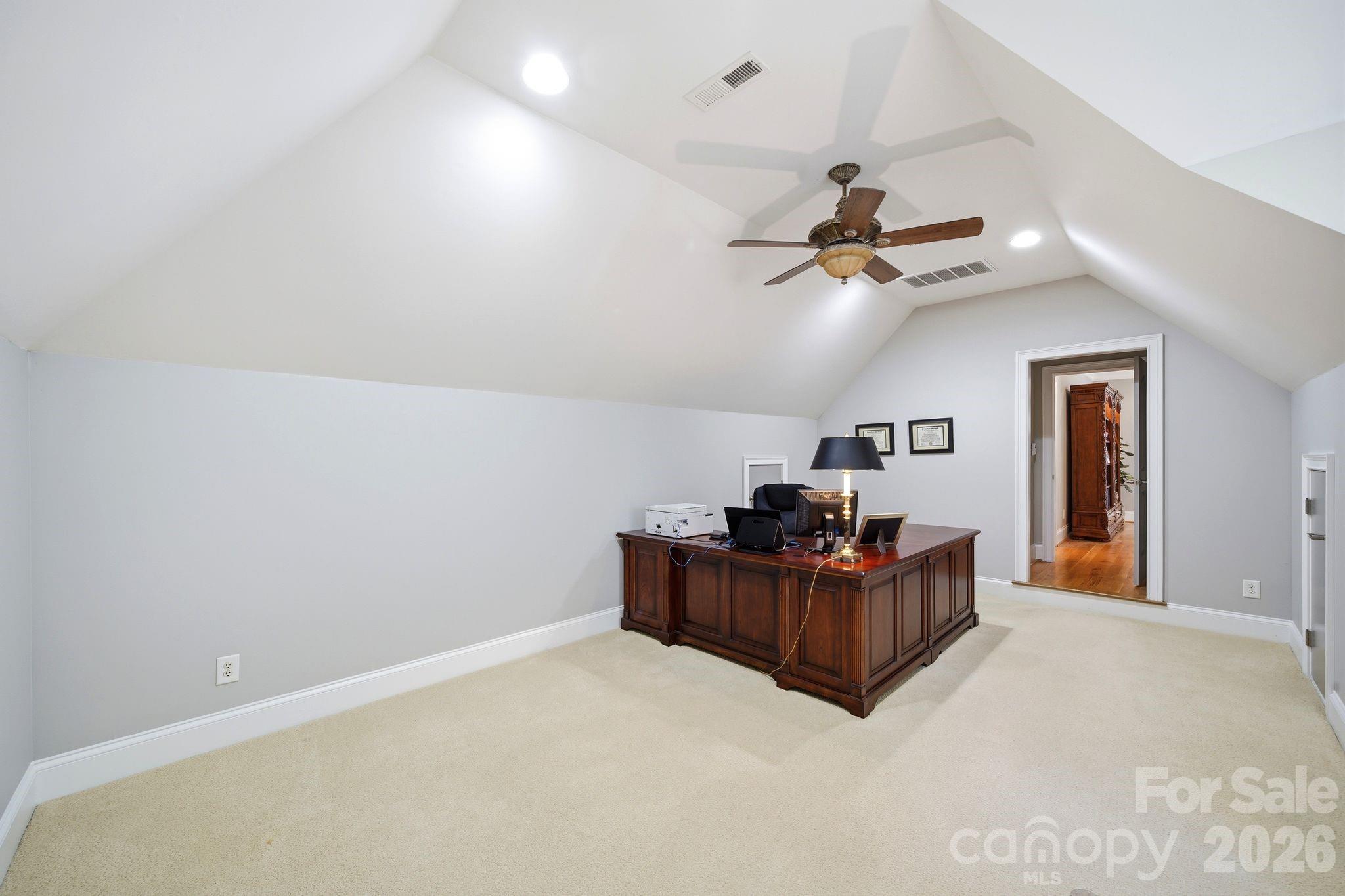 7592 Cottonwood Drive
