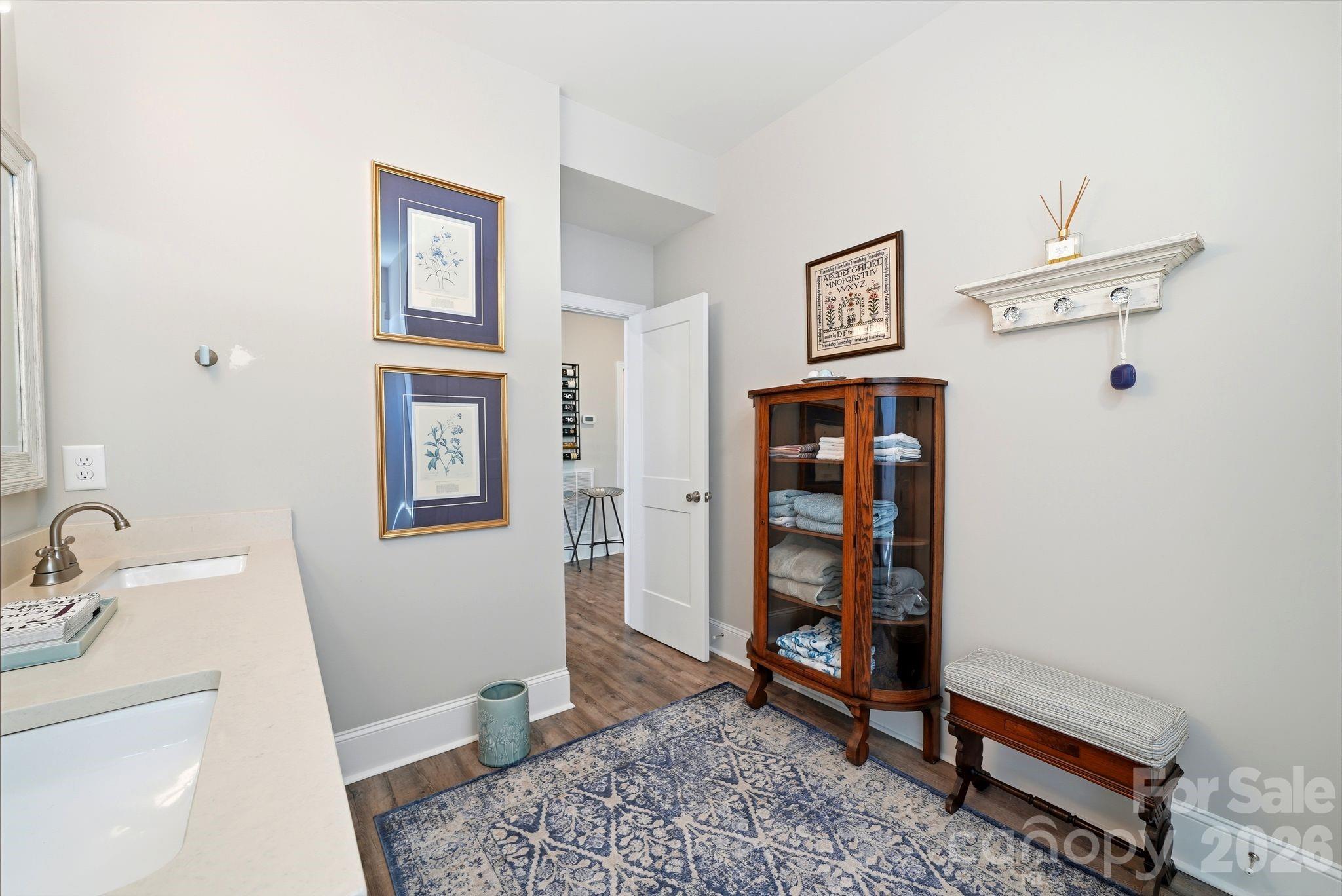 4293 Harbor Lane