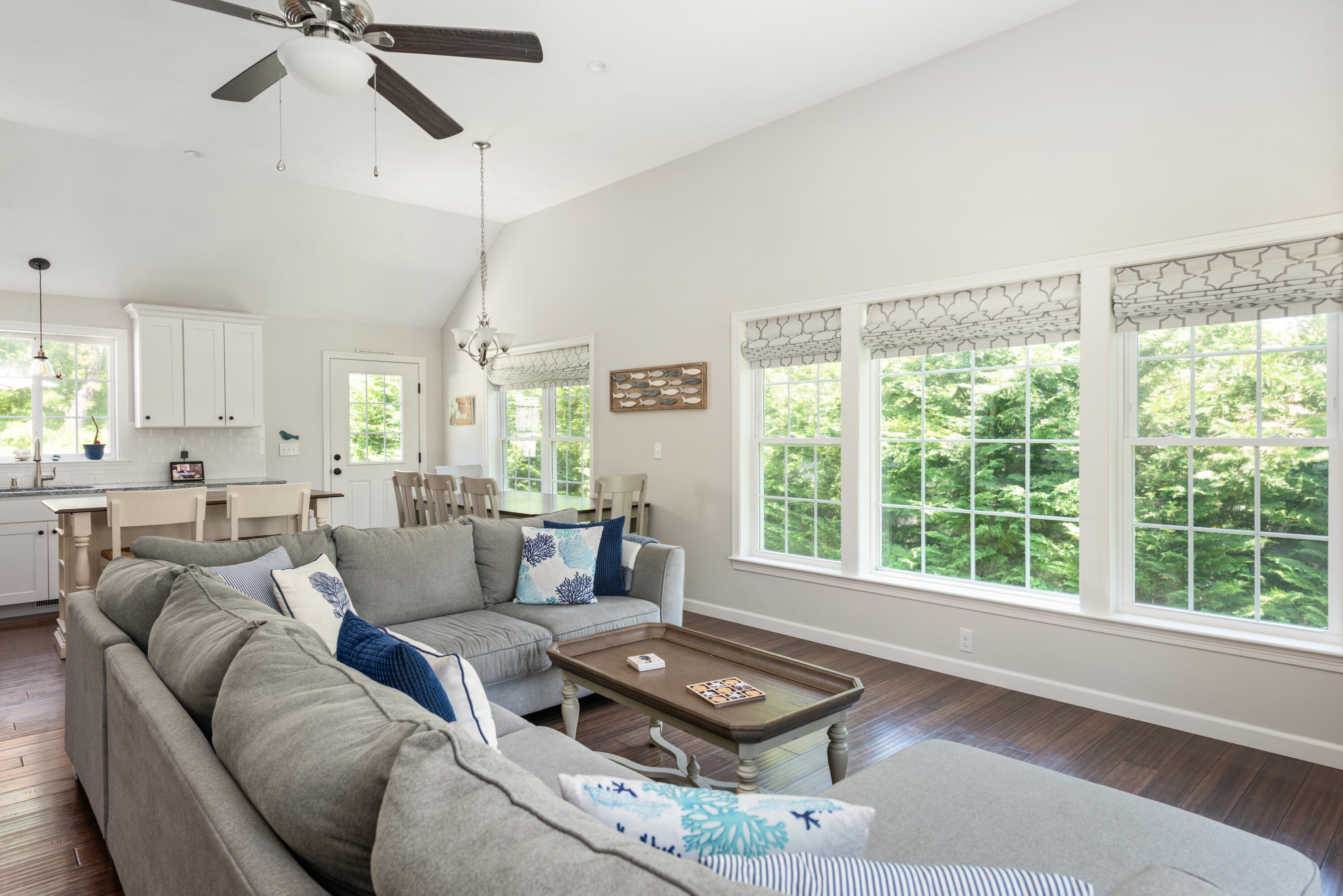 10 Cedar Lane