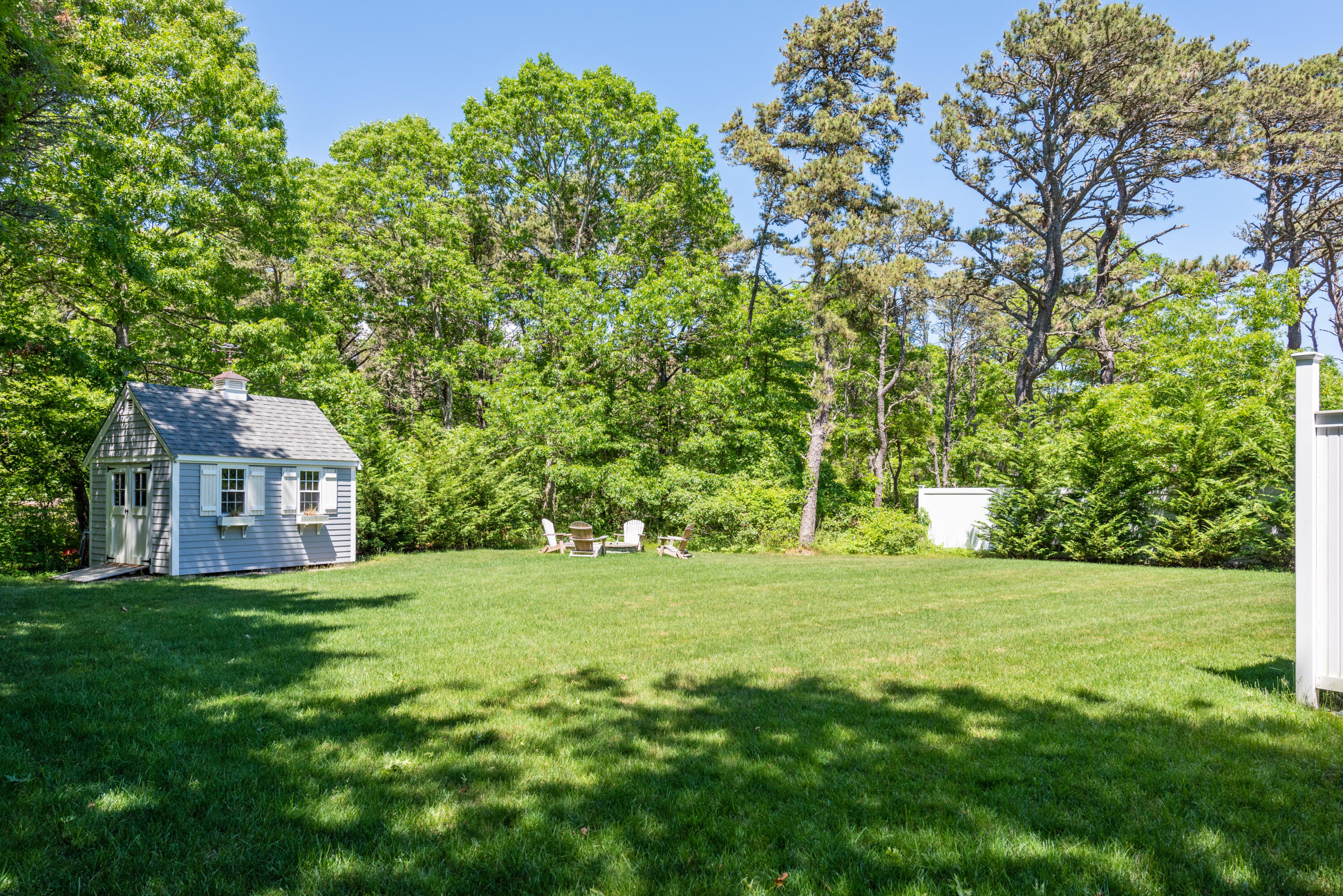 10 Cedar Lane