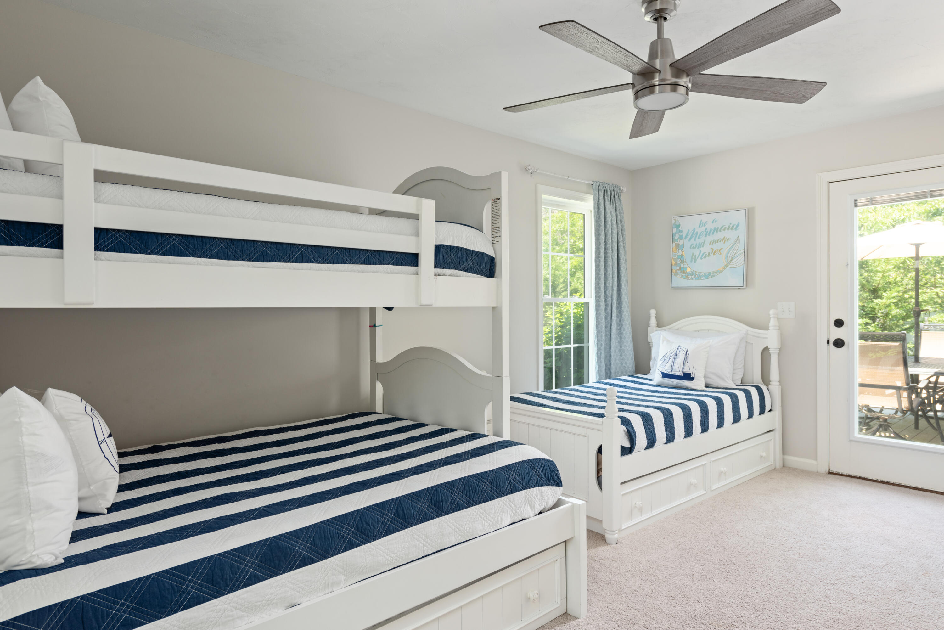 10 Cedar Lane