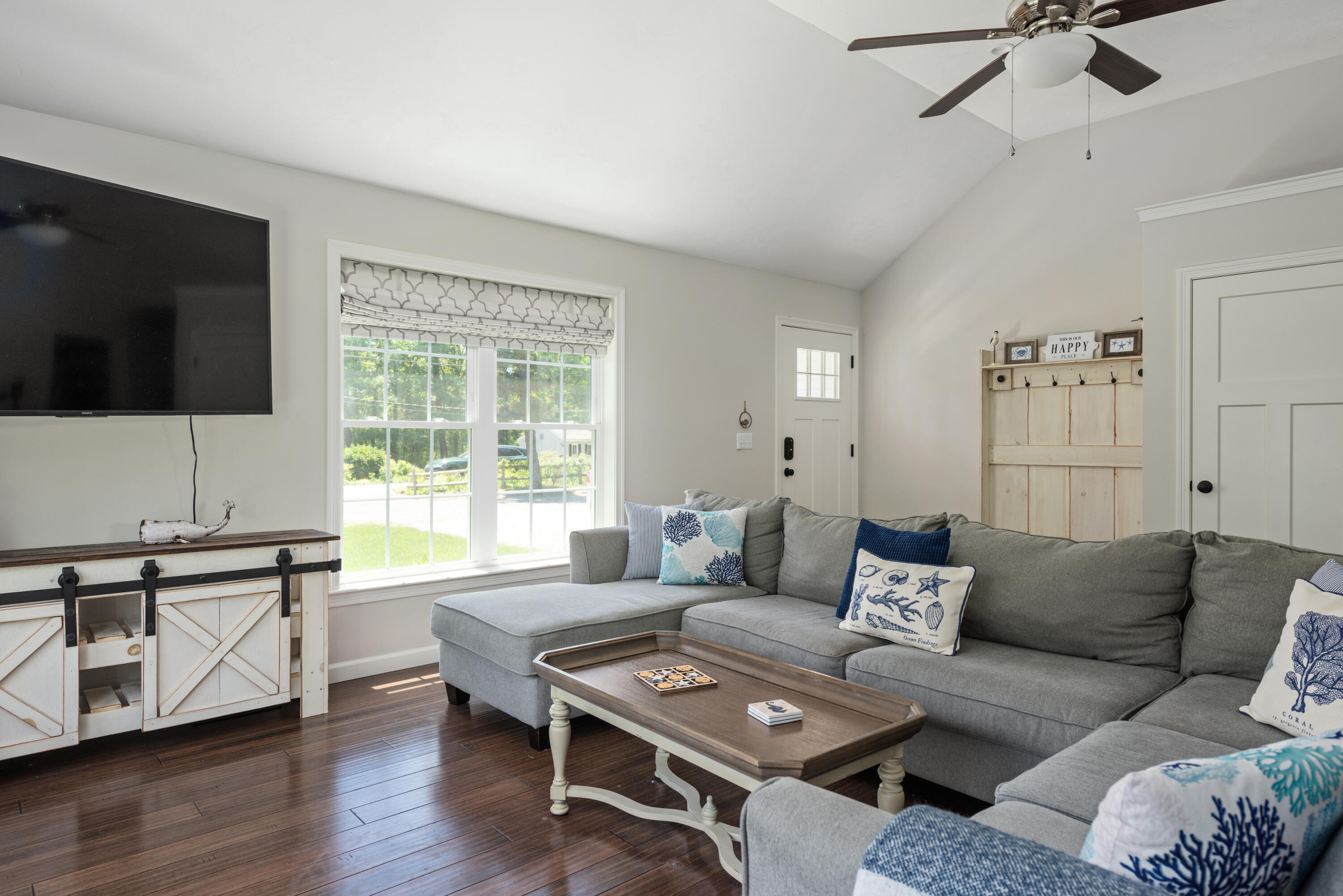 10 Cedar Lane