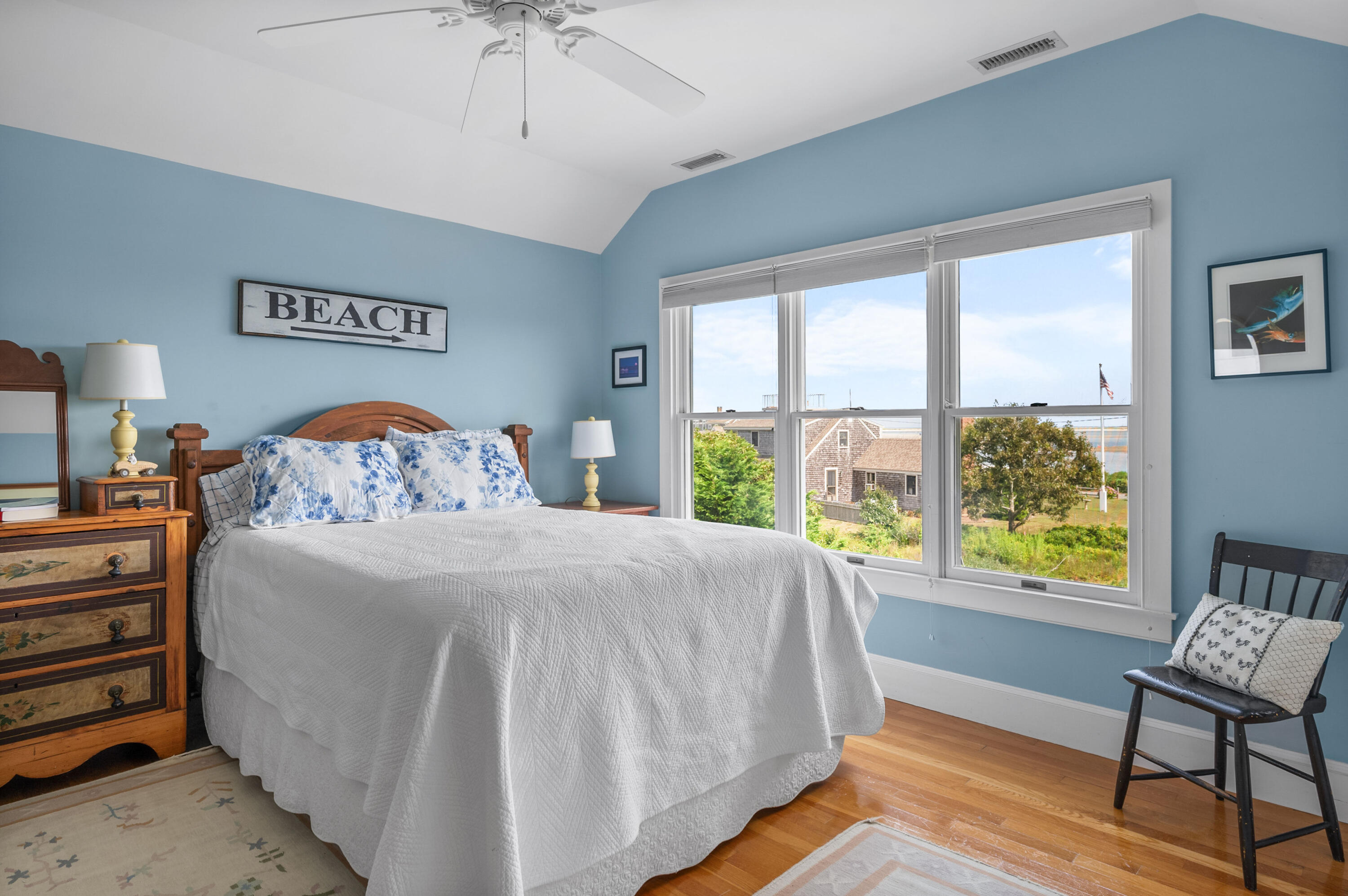 15 Edgewater Drive