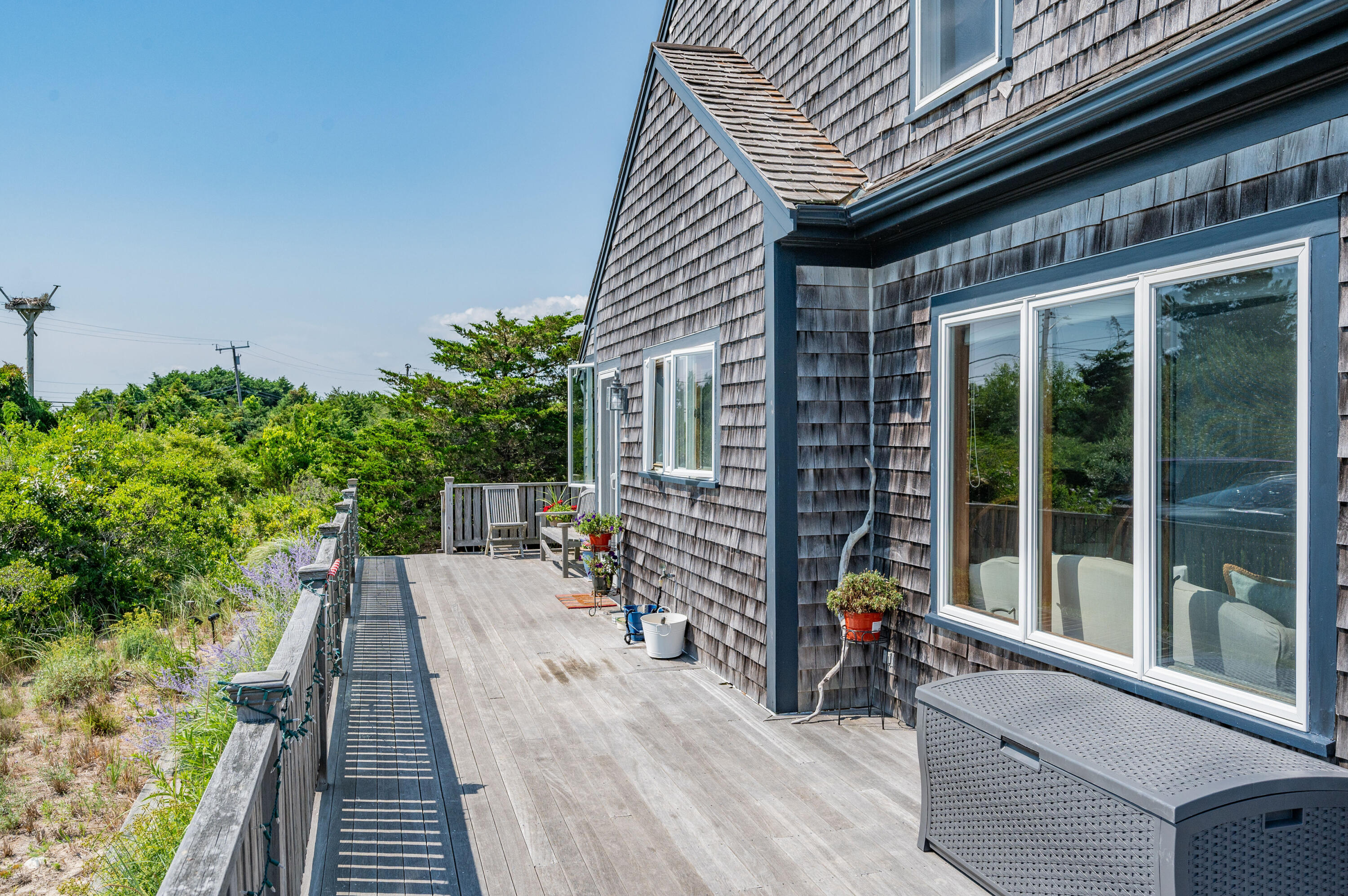 15 Edgewater Drive