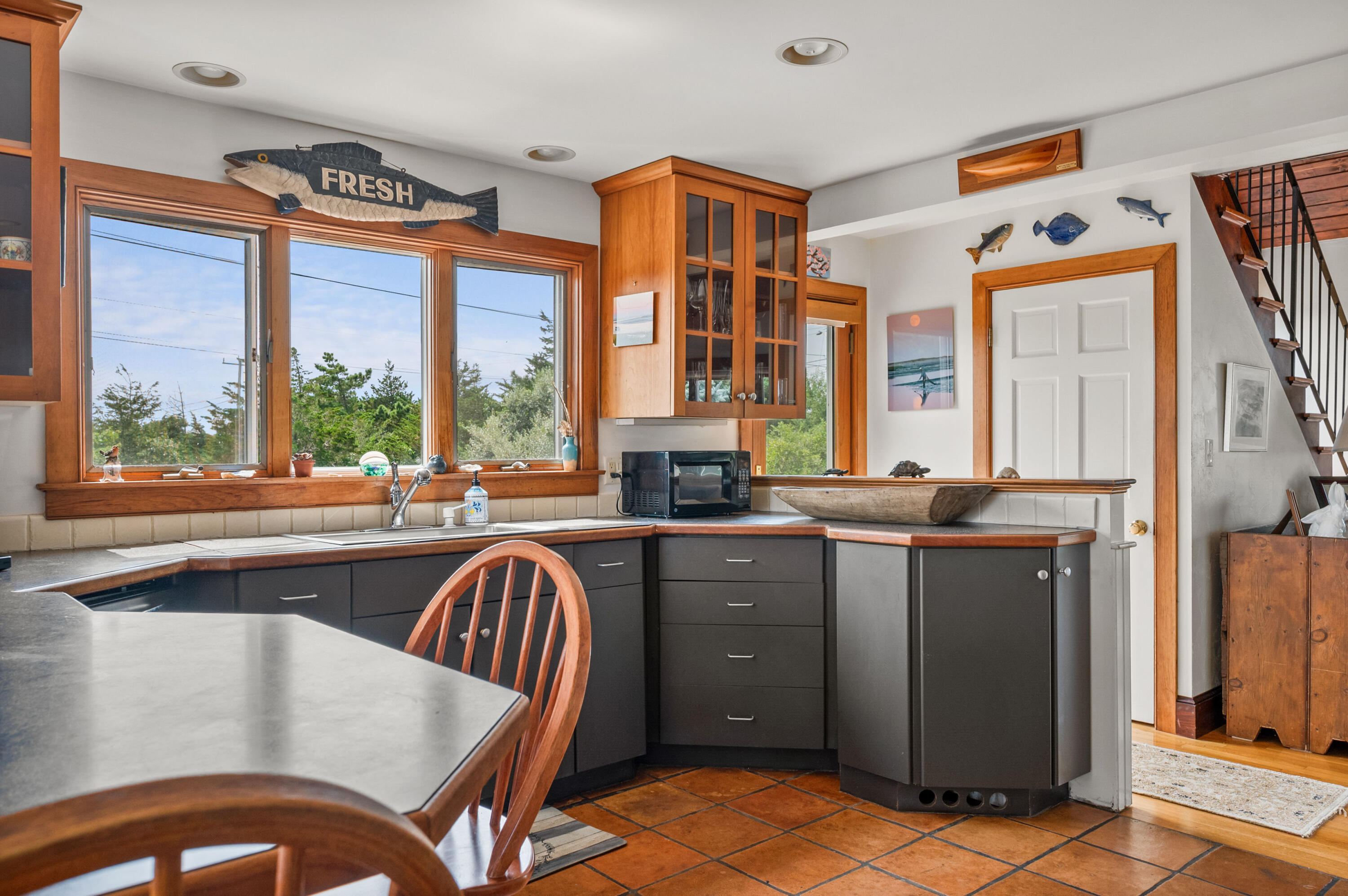 15 Edgewater Drive