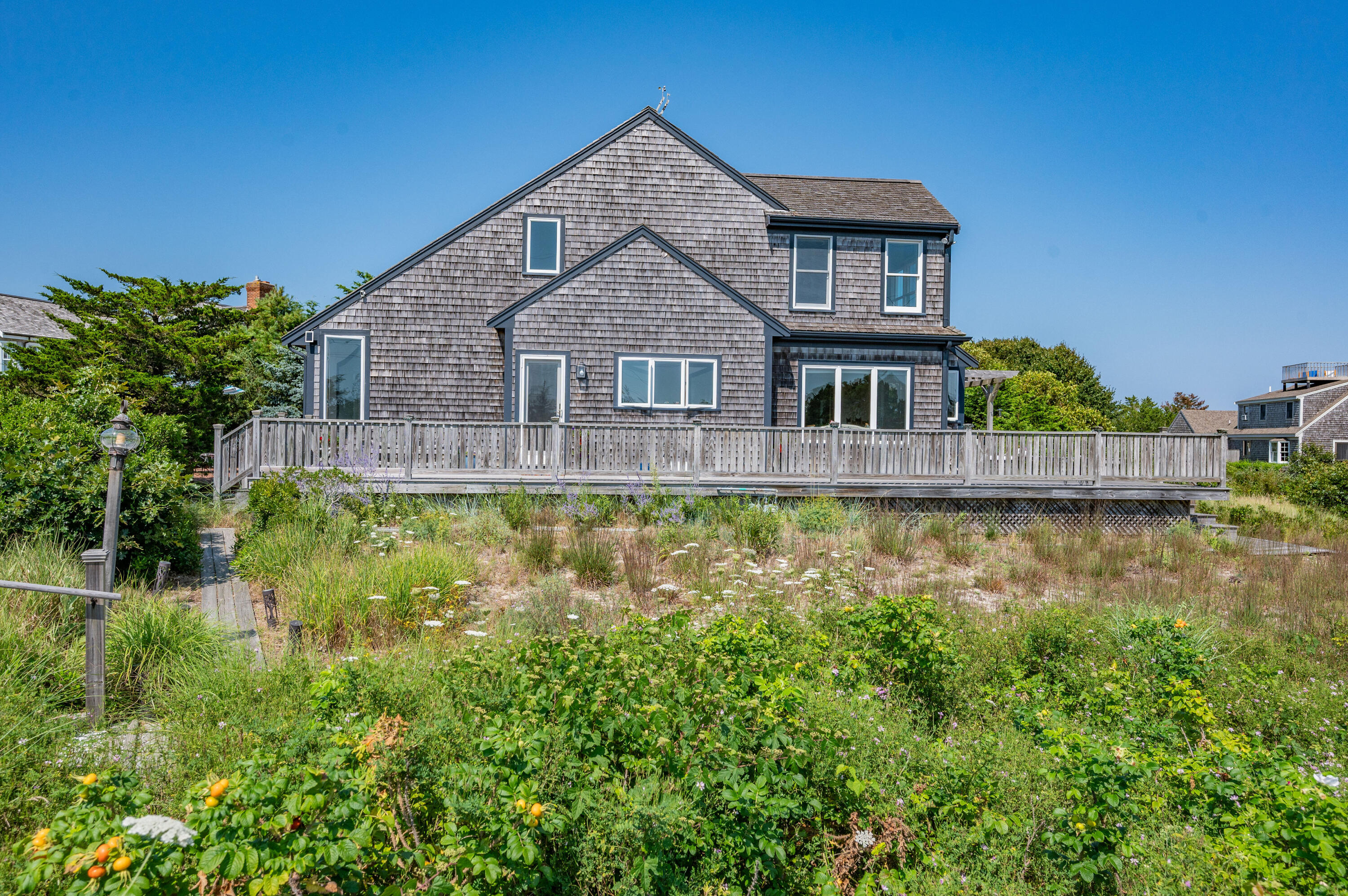 15 Edgewater Drive