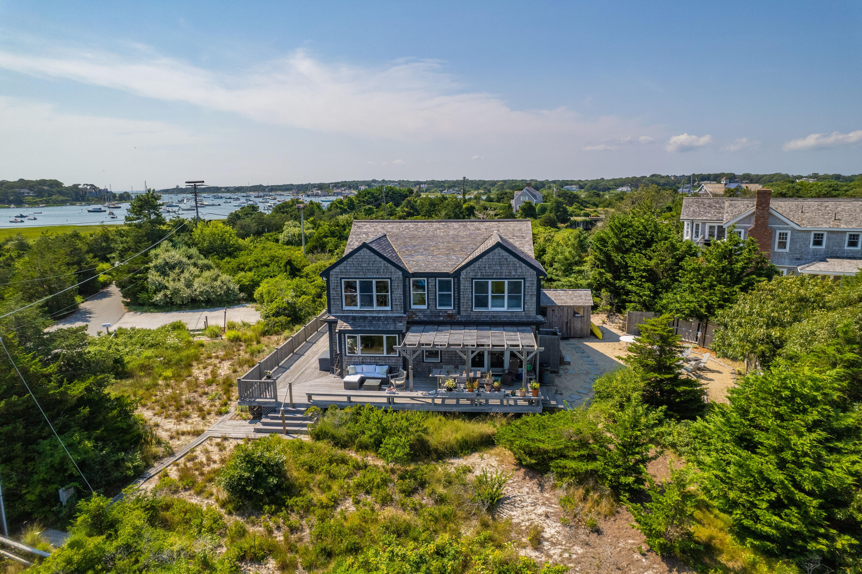 15 Edgewater Drive