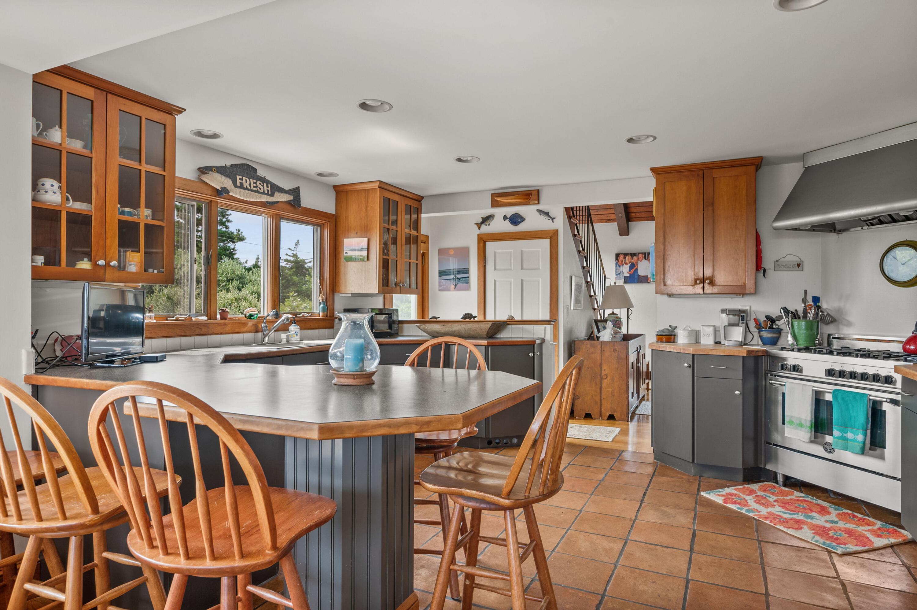 15 Edgewater Drive