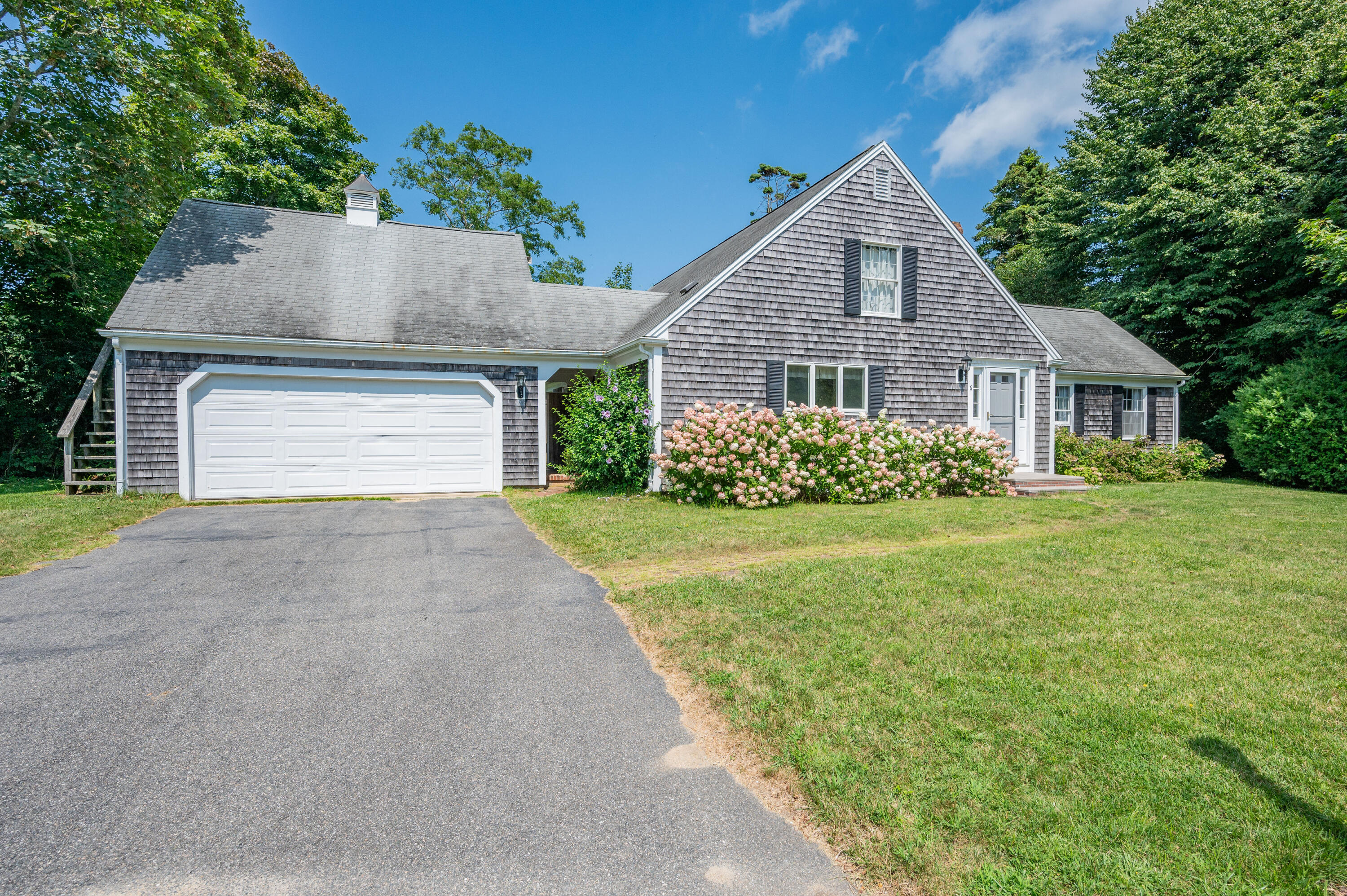 6 Palmer Drive
