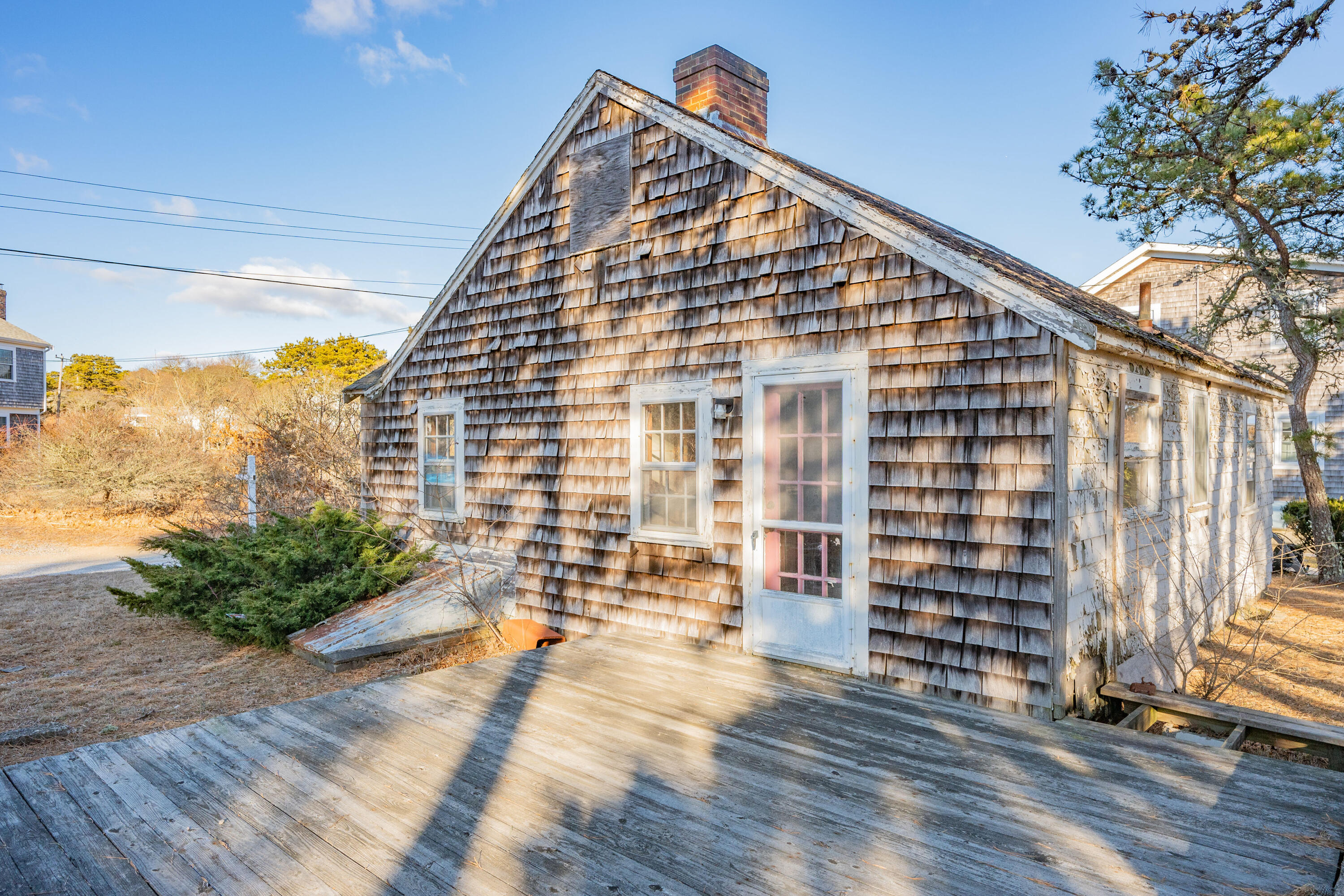 19 Stoughton Lane