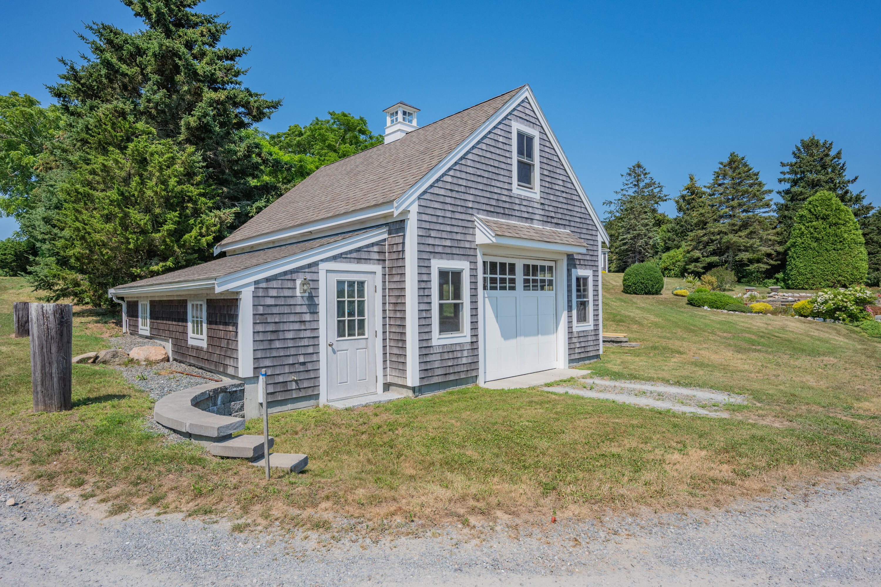 99 Uncle Alberts Drive Ext