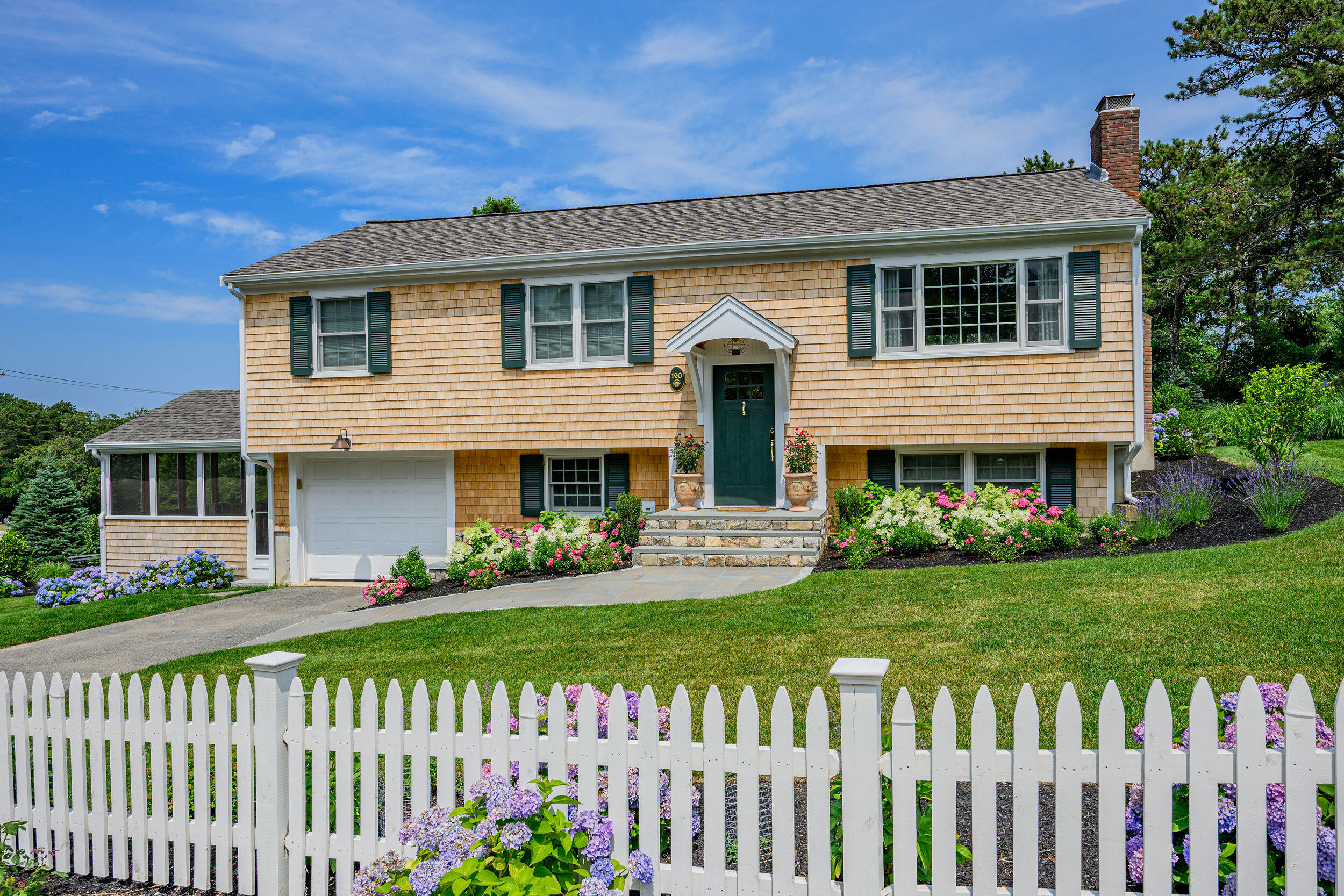 190 Heritage Lane