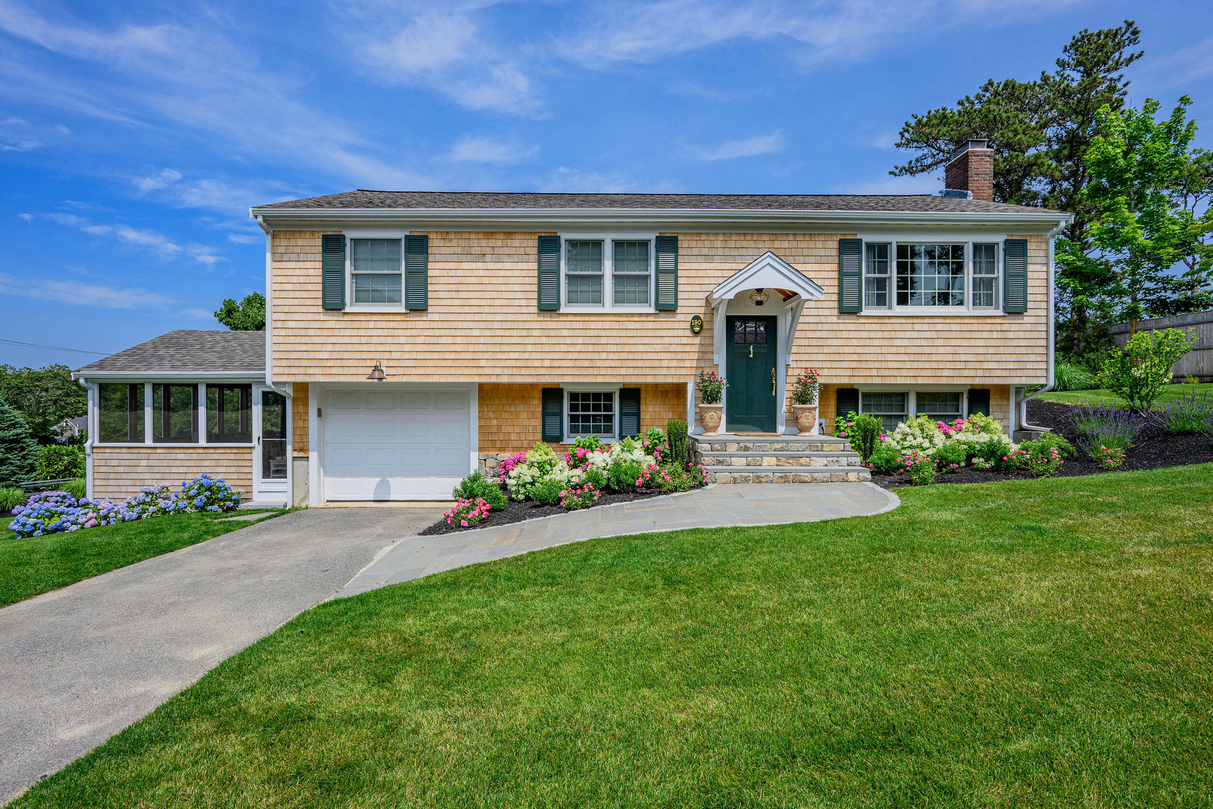 190 Heritage Lane