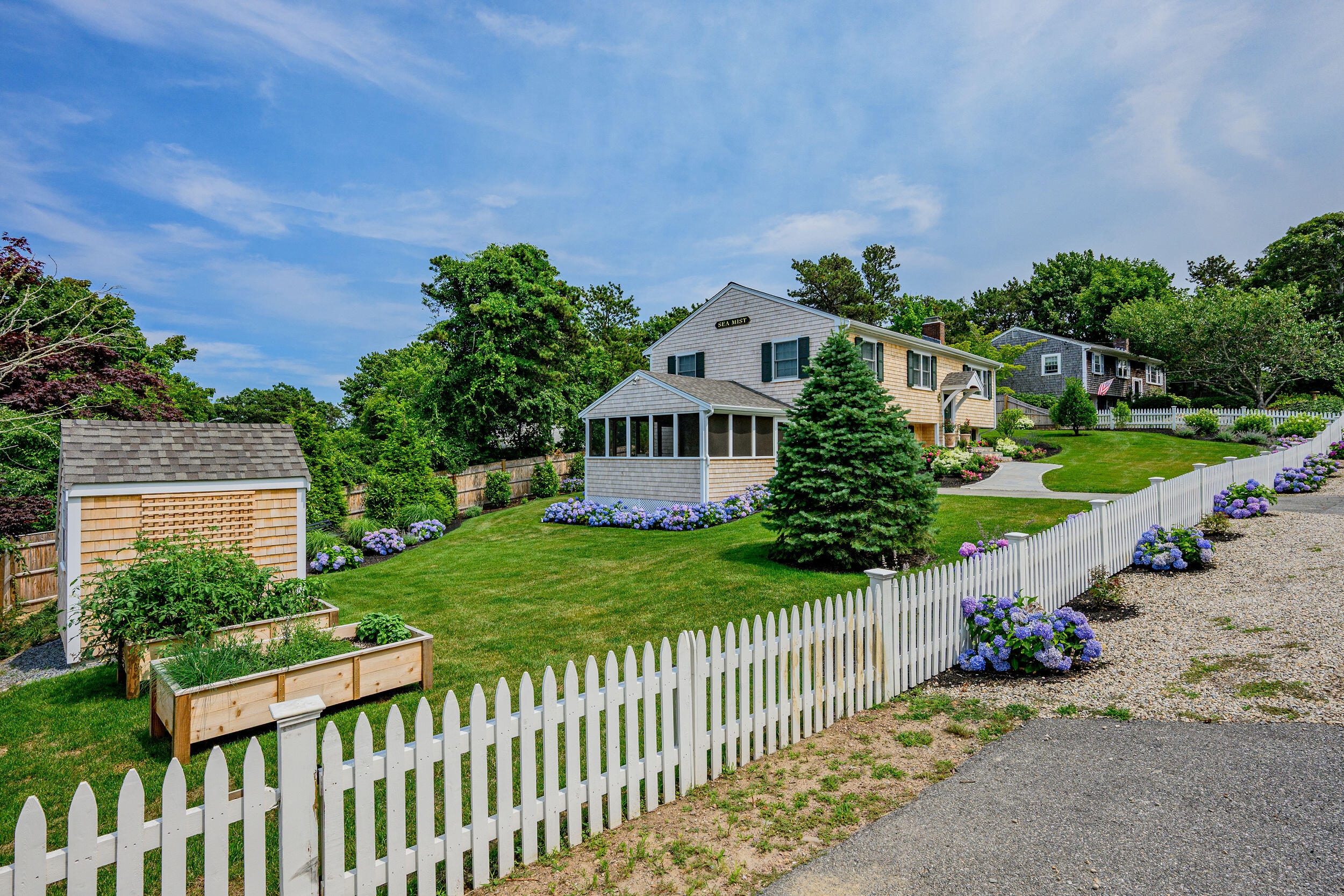 190 Heritage Lane