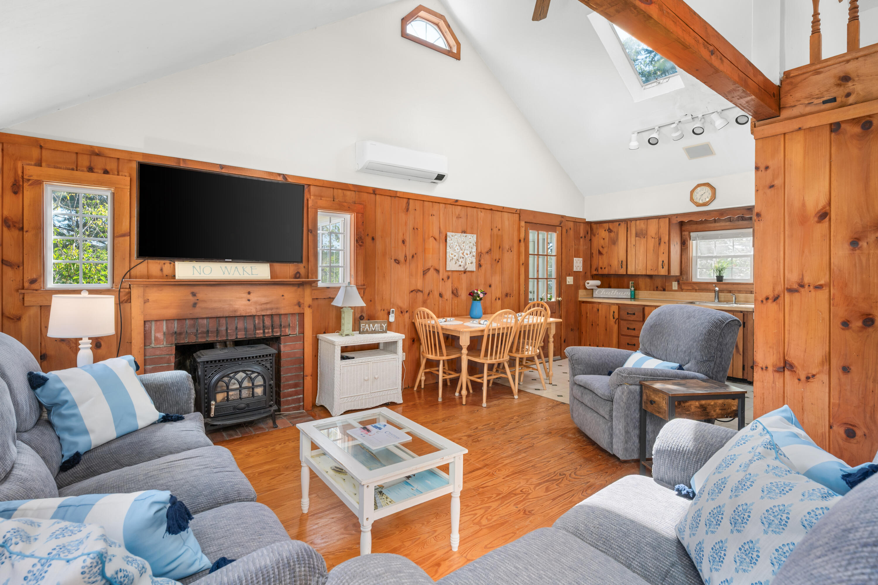 24 Kittys Lane