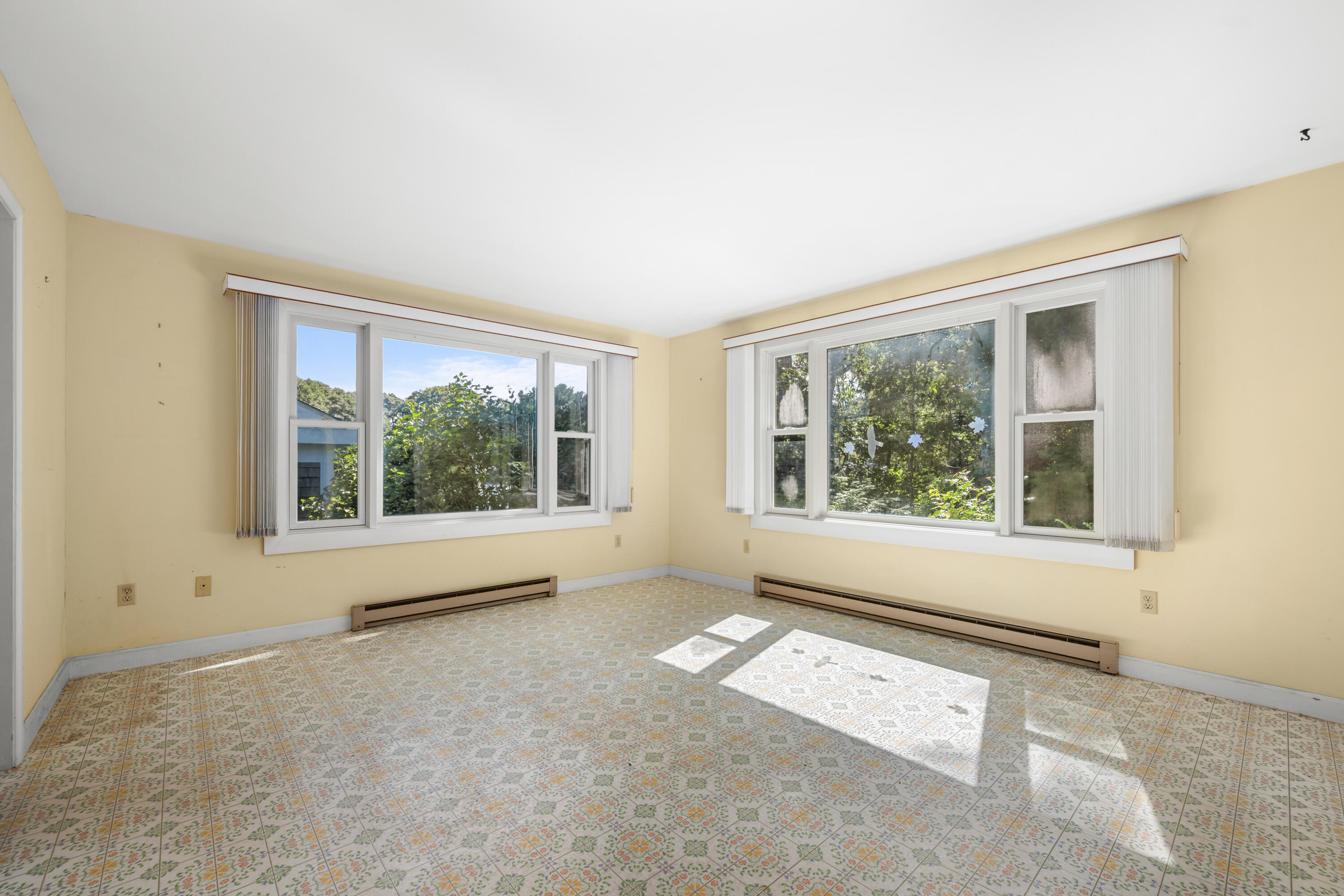 800 Riverview Drive