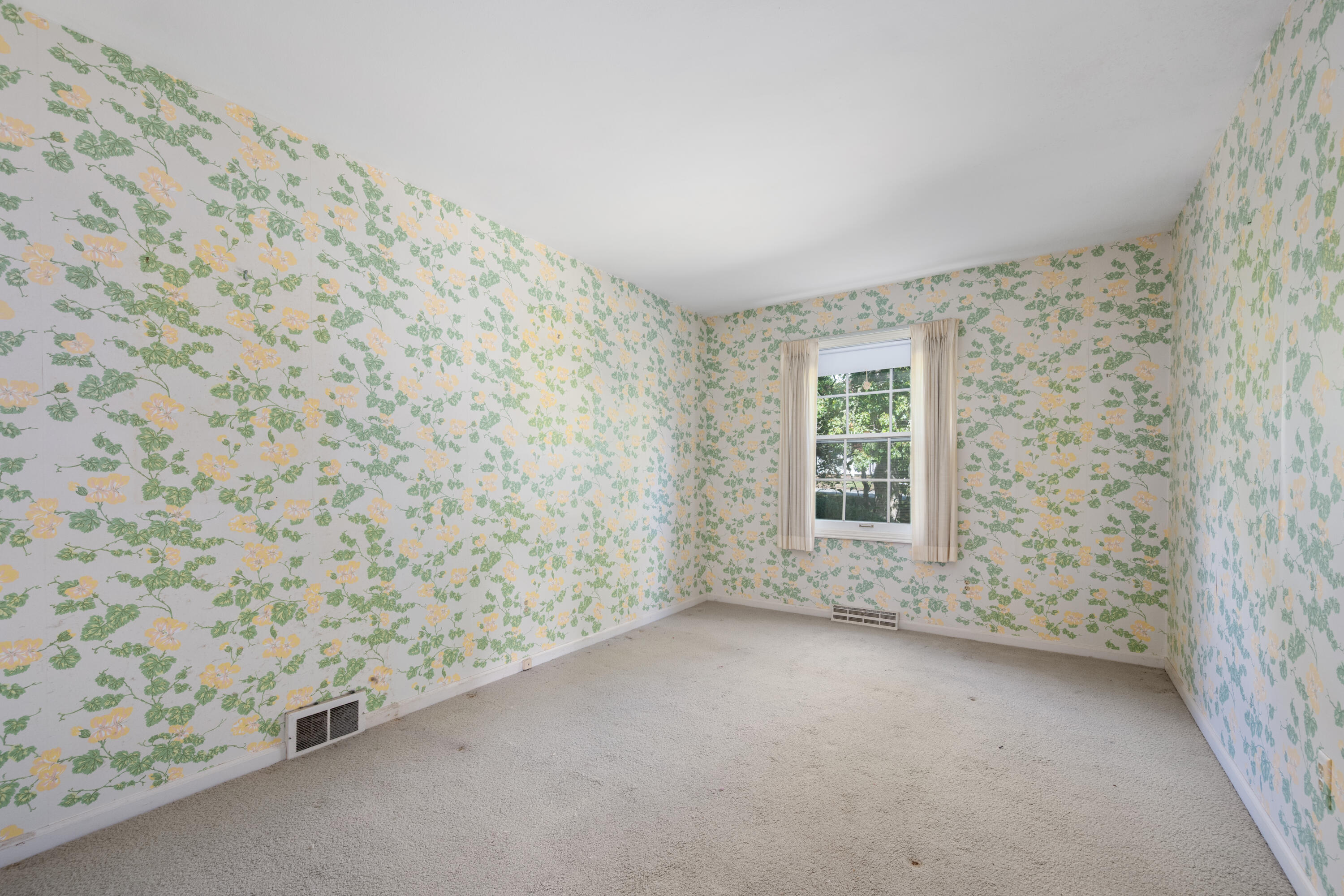 800 Riverview Drive
