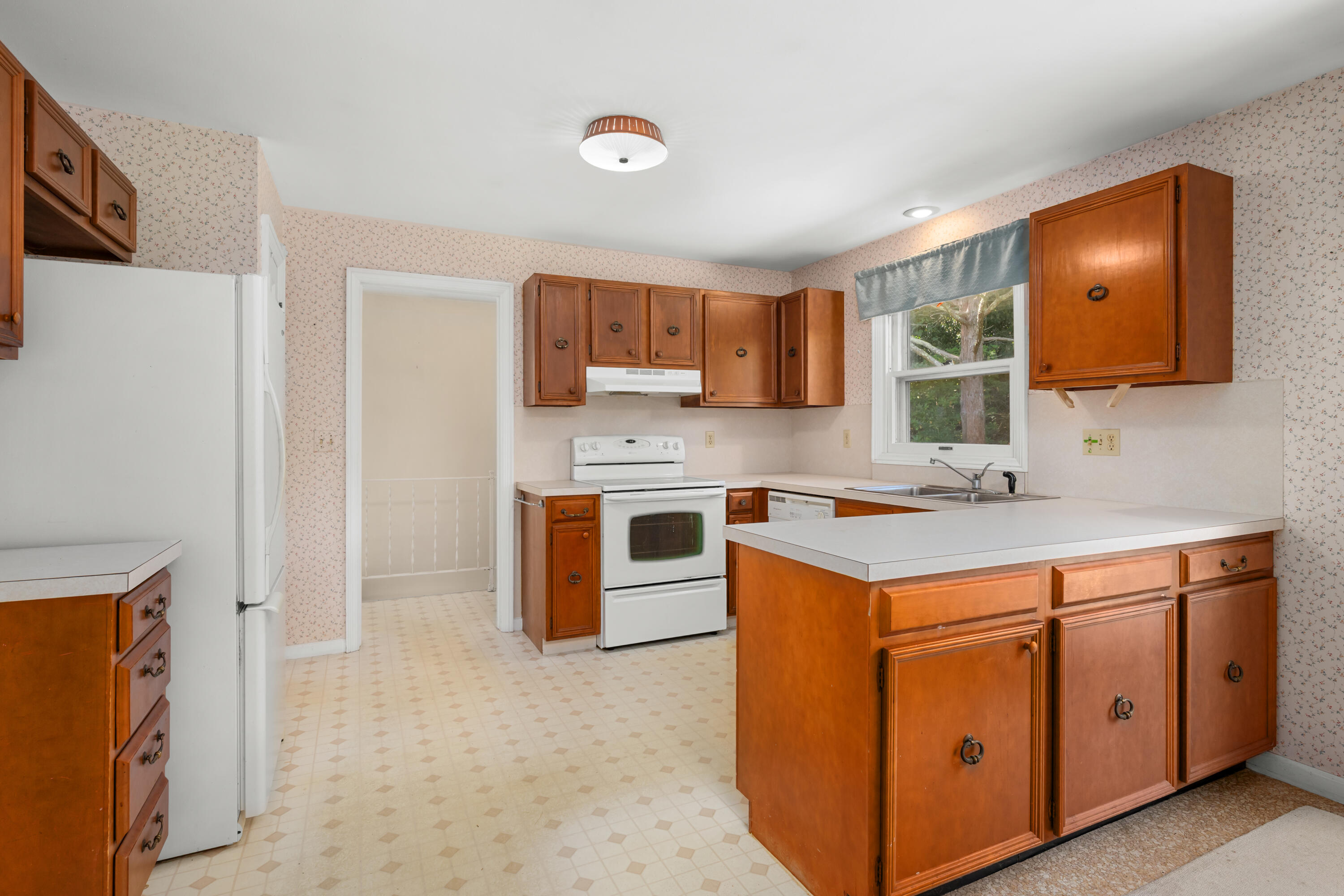800 Riverview Drive