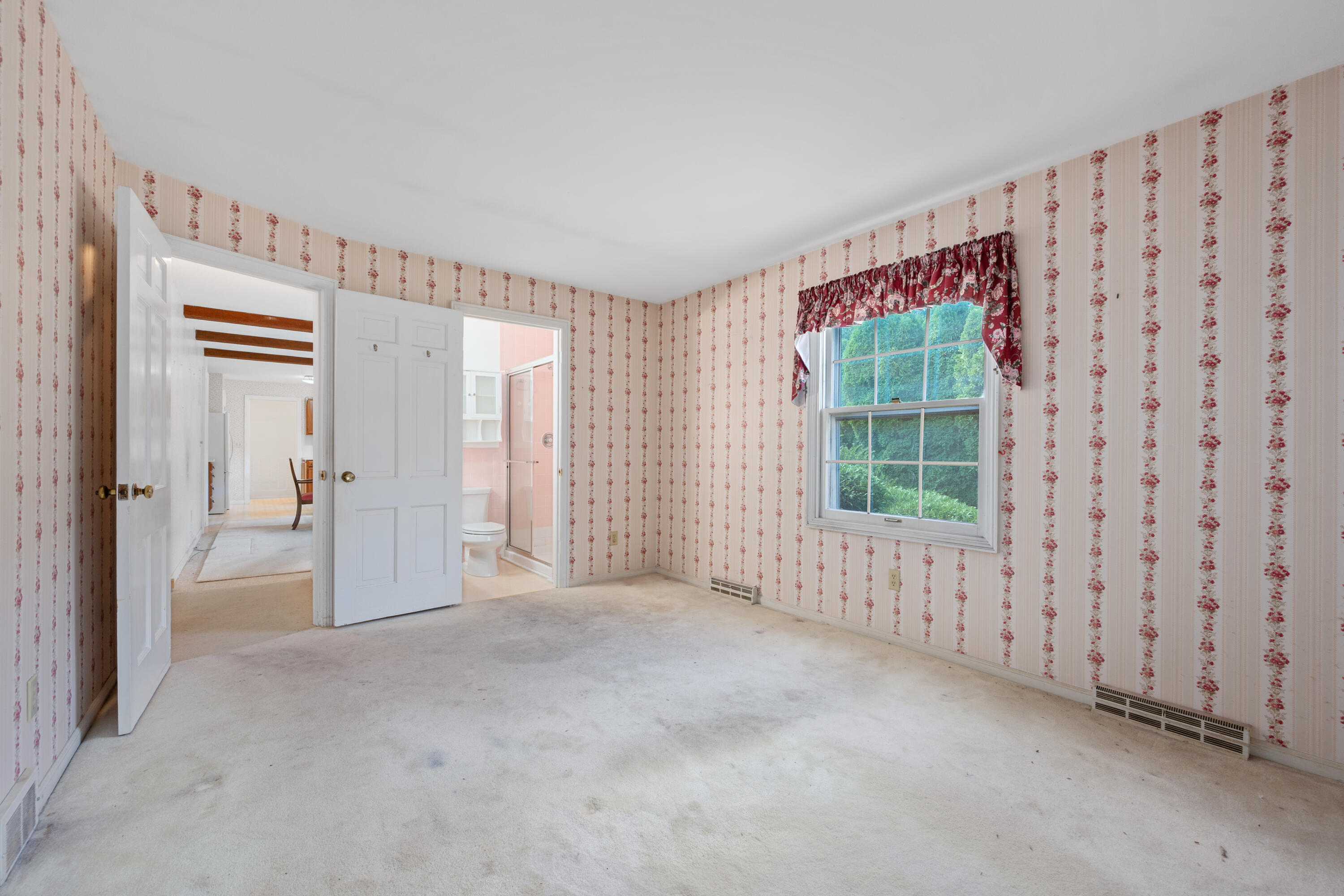 800 Riverview Drive