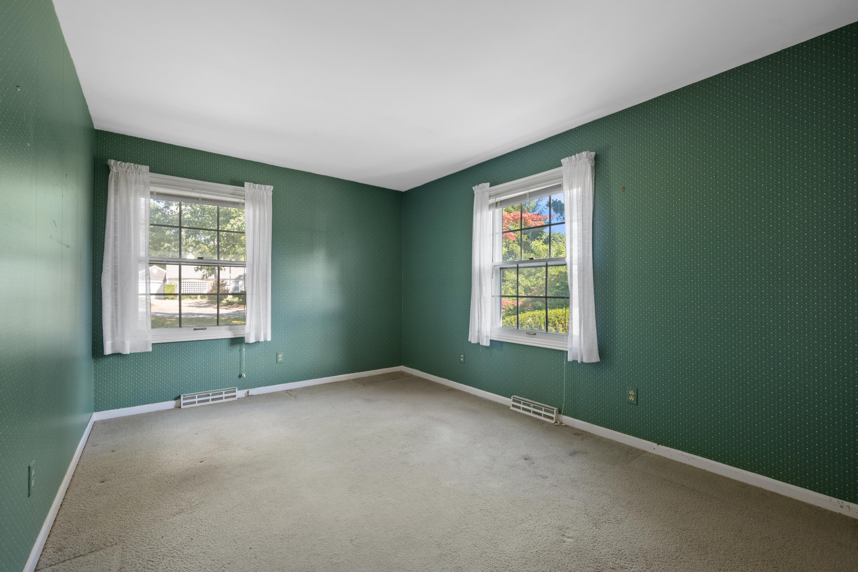 800 Riverview Drive