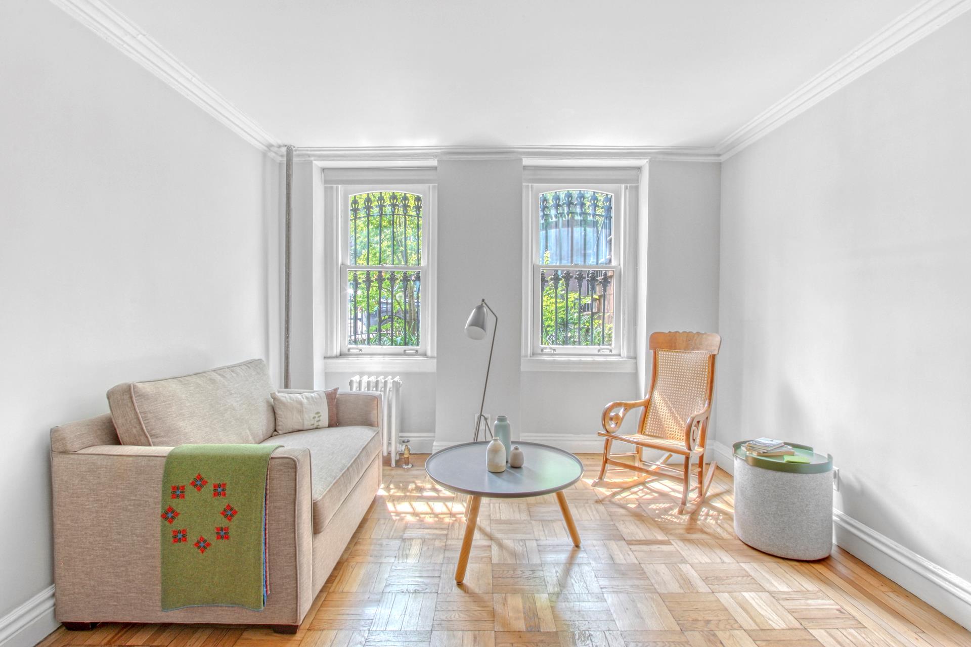 267 CARLTON Avenue GARDEN