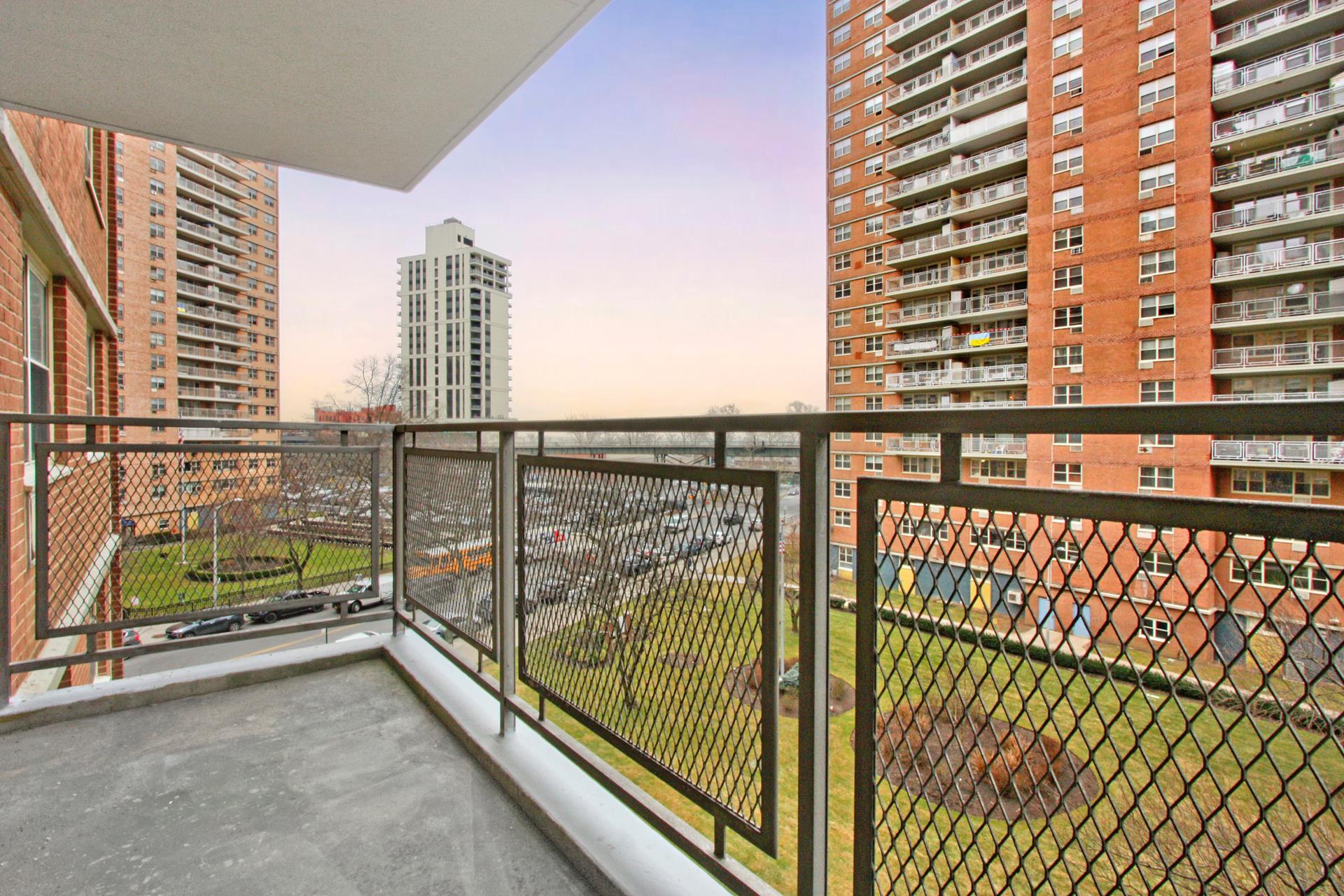 2928 W 5TH Street 5D