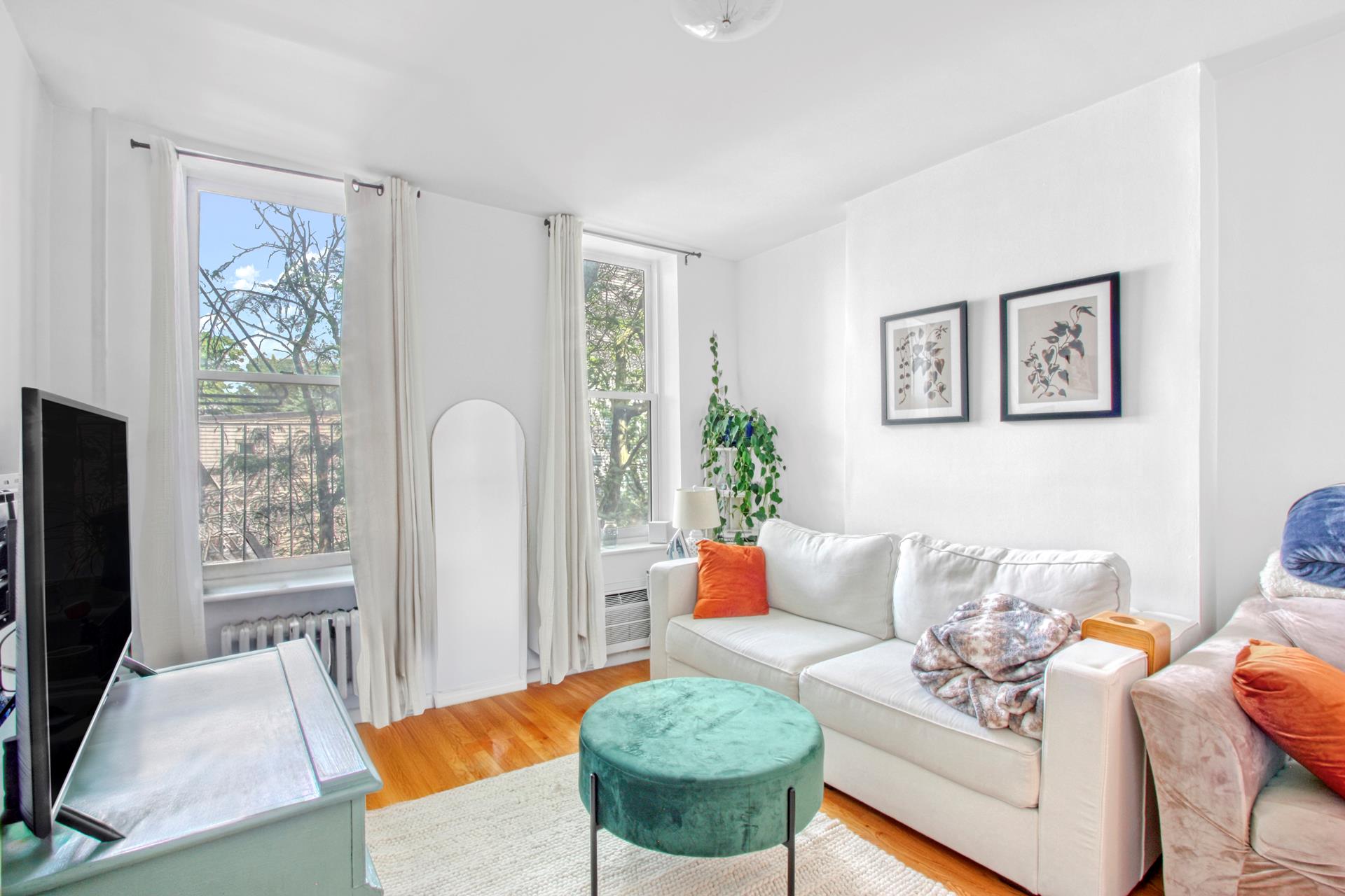 123 GUERNSEY Street 2A