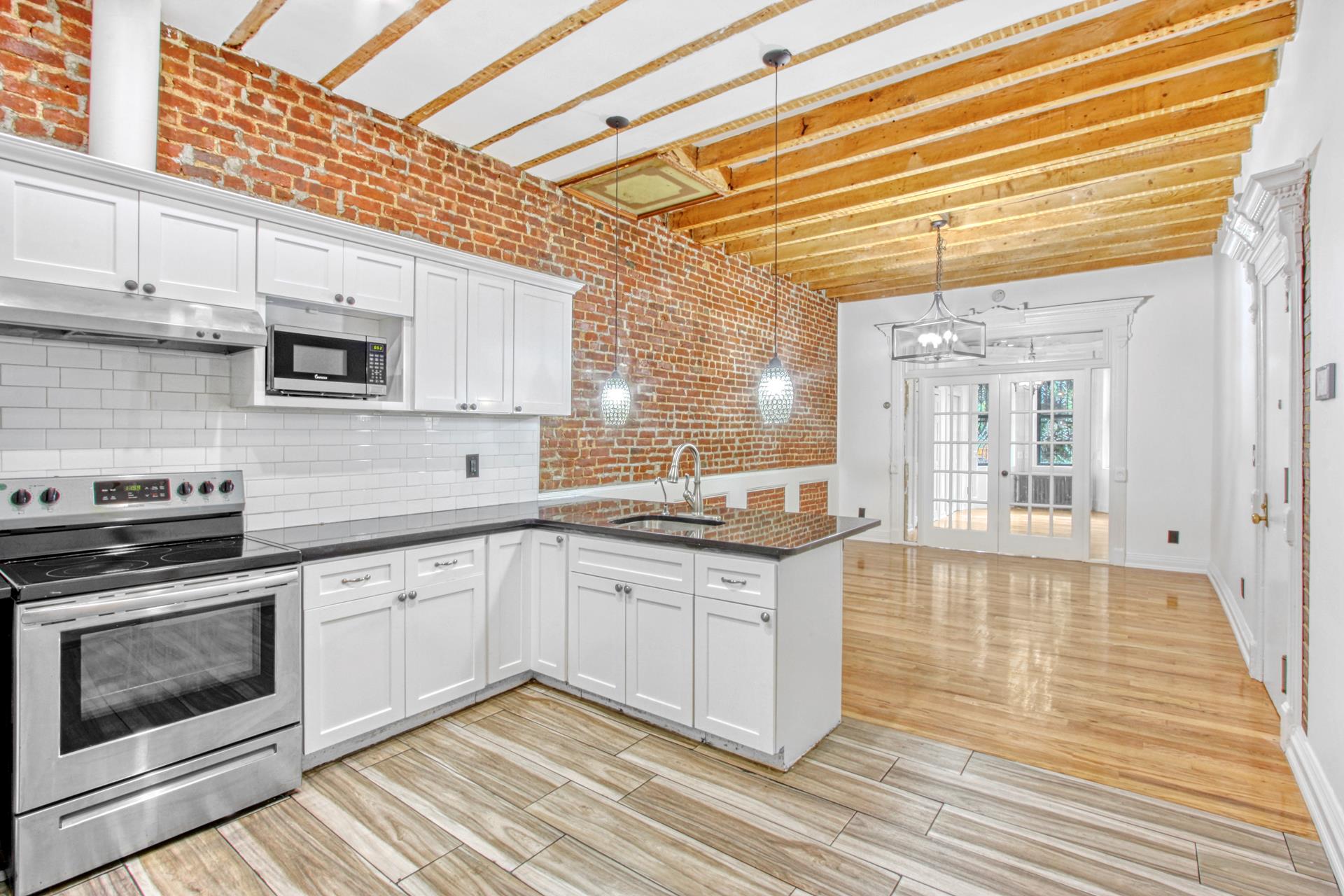 991 LAFAYETTE Avenue 1