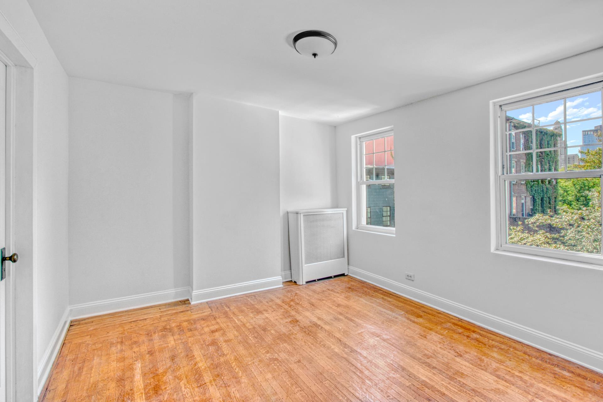 330 CLERMONT Avenue