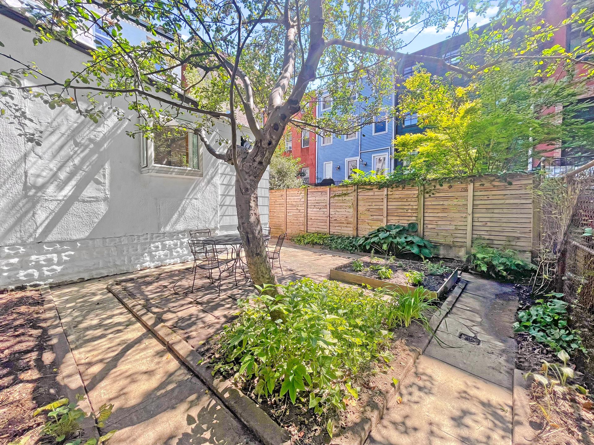 330 CLERMONT Avenue