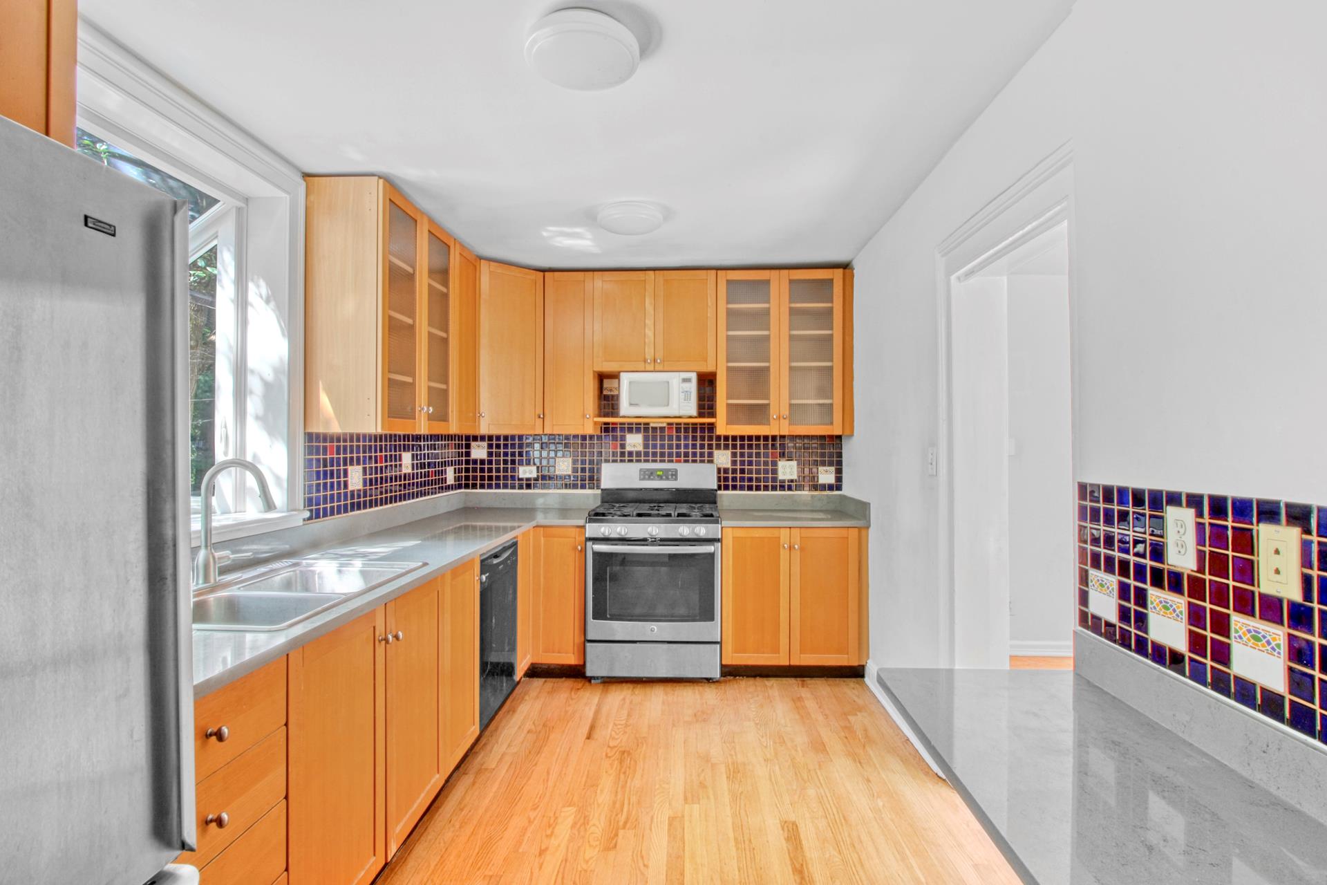 330 CLERMONT Avenue