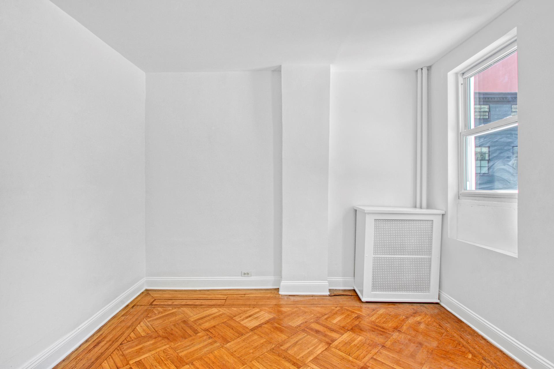330 CLERMONT Avenue