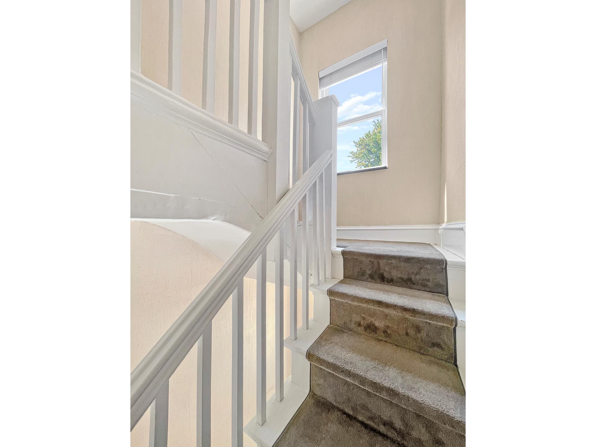 330 CLERMONT Avenue