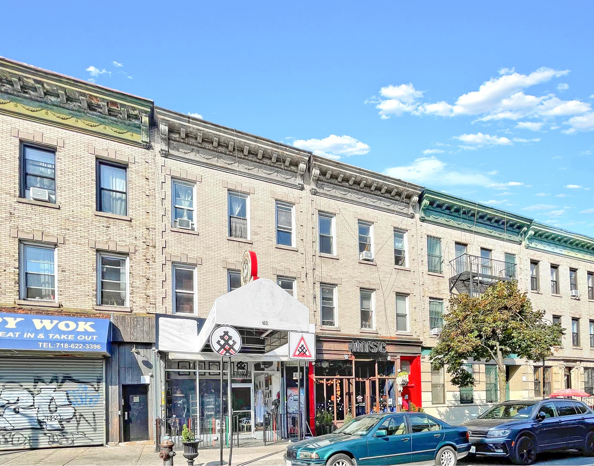 760 FRANKLIN Avenue MIXED_USE